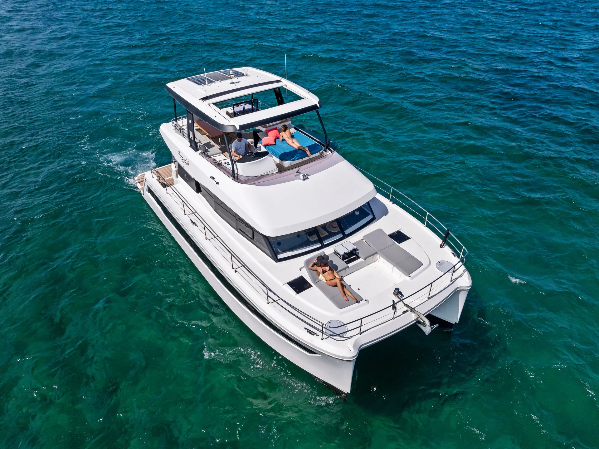 **SUMMER RATES* Luxury Power Catamaran FUEL, CAPTAIN AND STEW INCLUDED