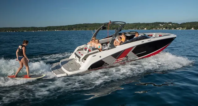 Rent a FOUR WINNS ski and wakeboard in Bellevue, WA near me