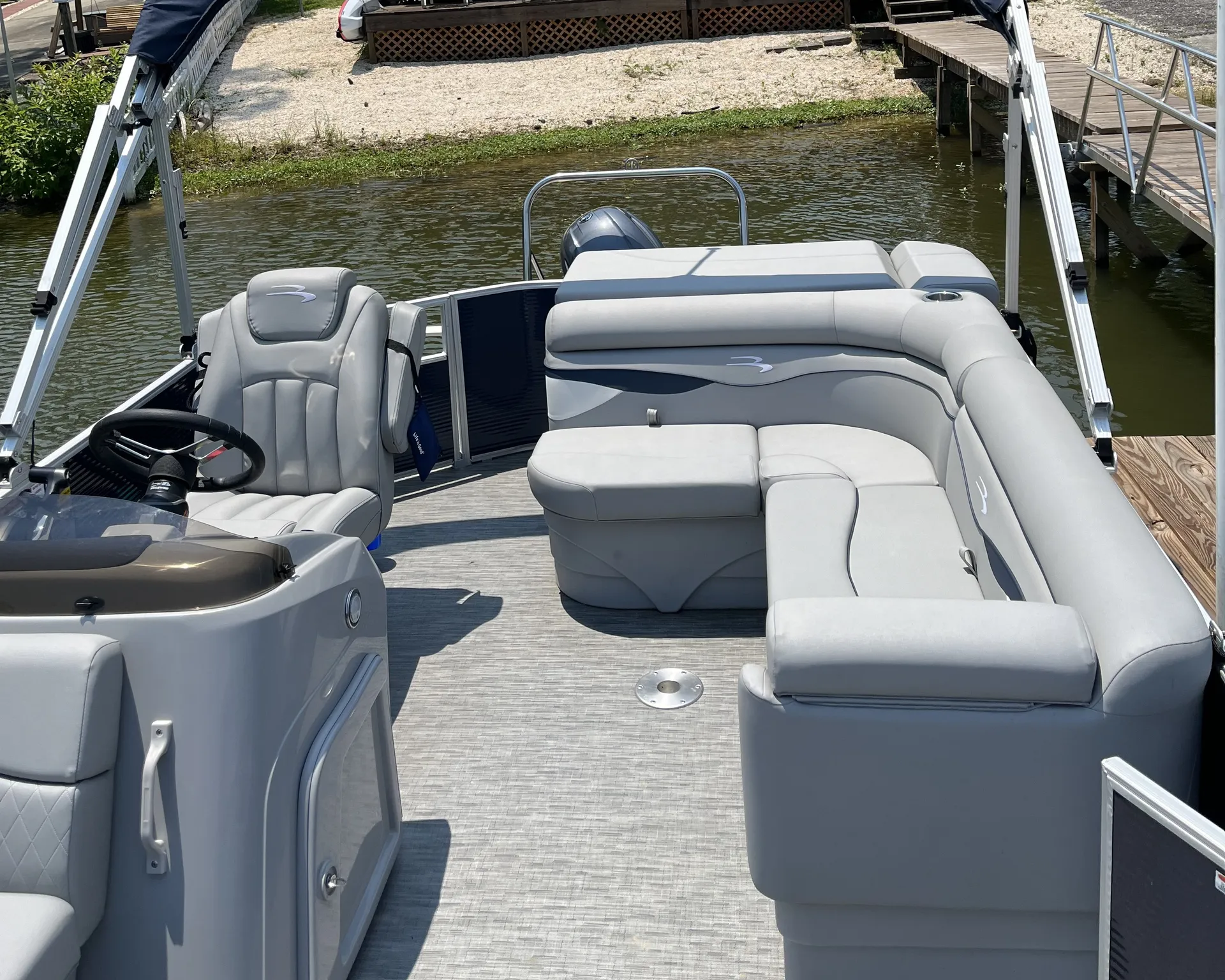 BENNINGTON MARINE 20 SL in Batesburg, SC — photo 3
