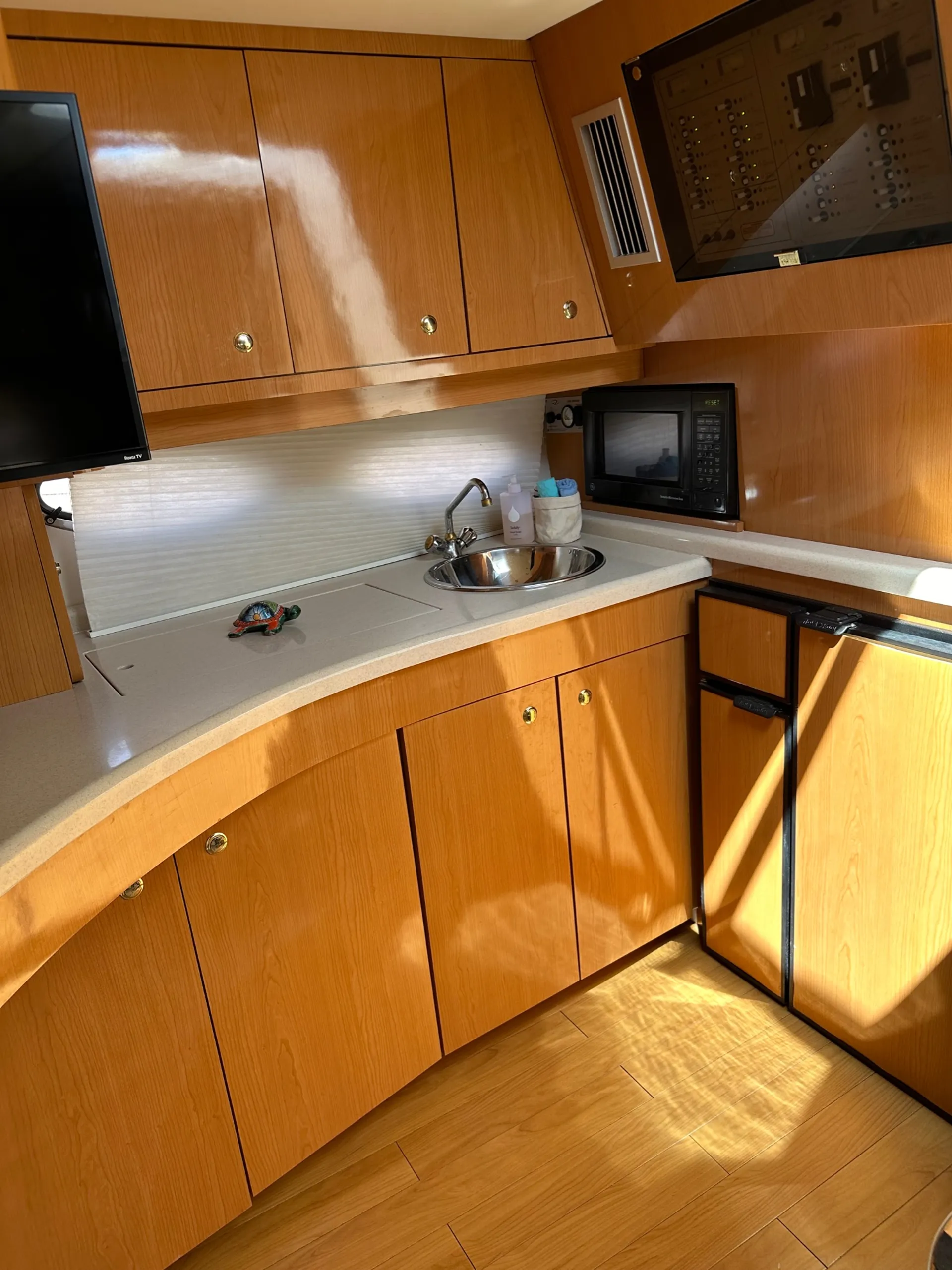 4160 Regal Yacht - Best Value in St. Pete!