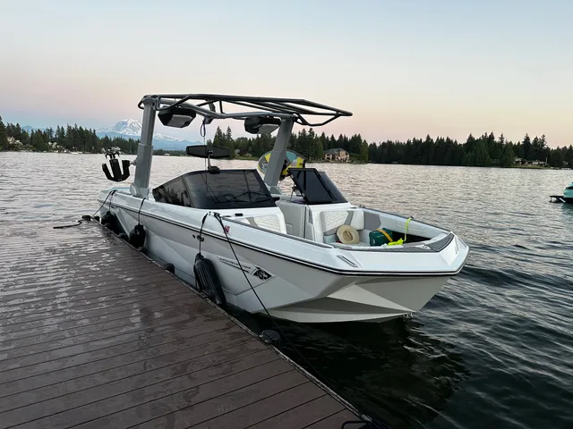 Rent a CORRECT CRAFT NAUTIQUE ski and wakeboard in Puyallup, WA near me