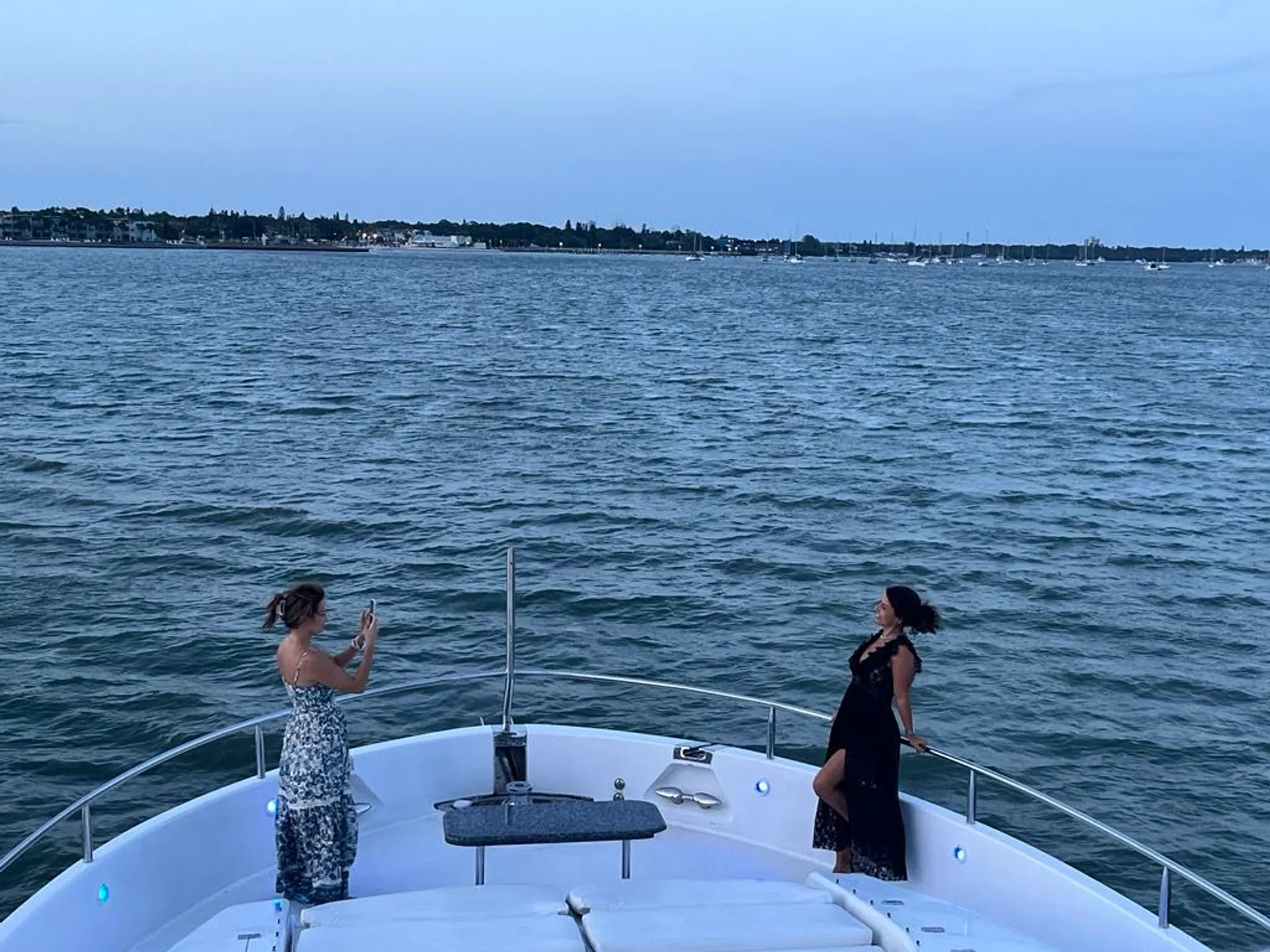 80' Ultra Luxury Mega-Yacht (Lazzara Skylounge) w/ Water Toys - 13 pax