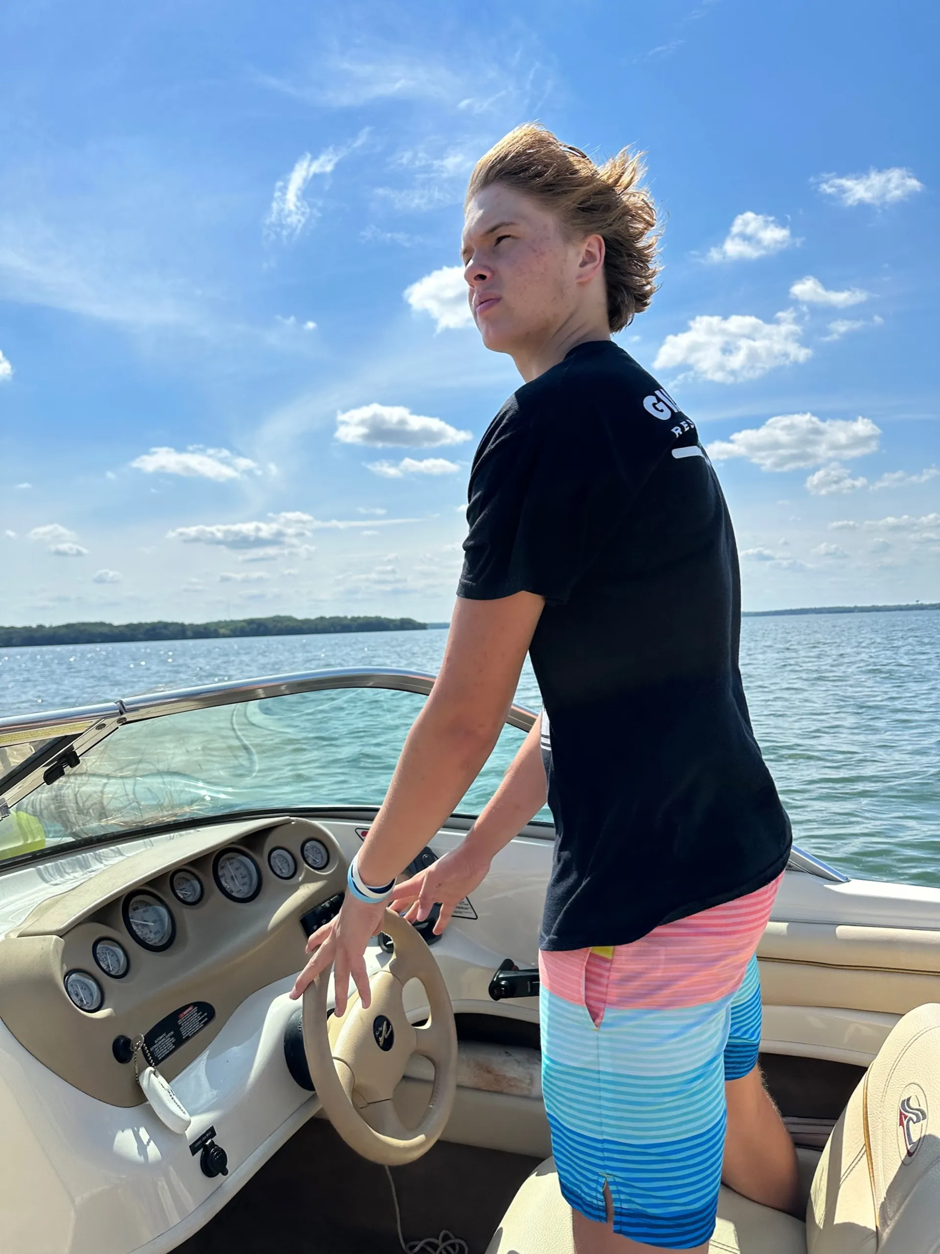 Family friendly ski boat 