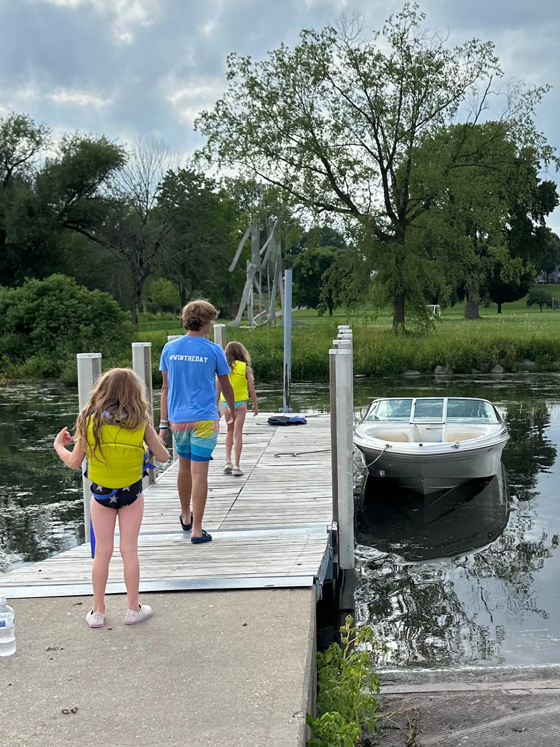 Family friendly ski boat 