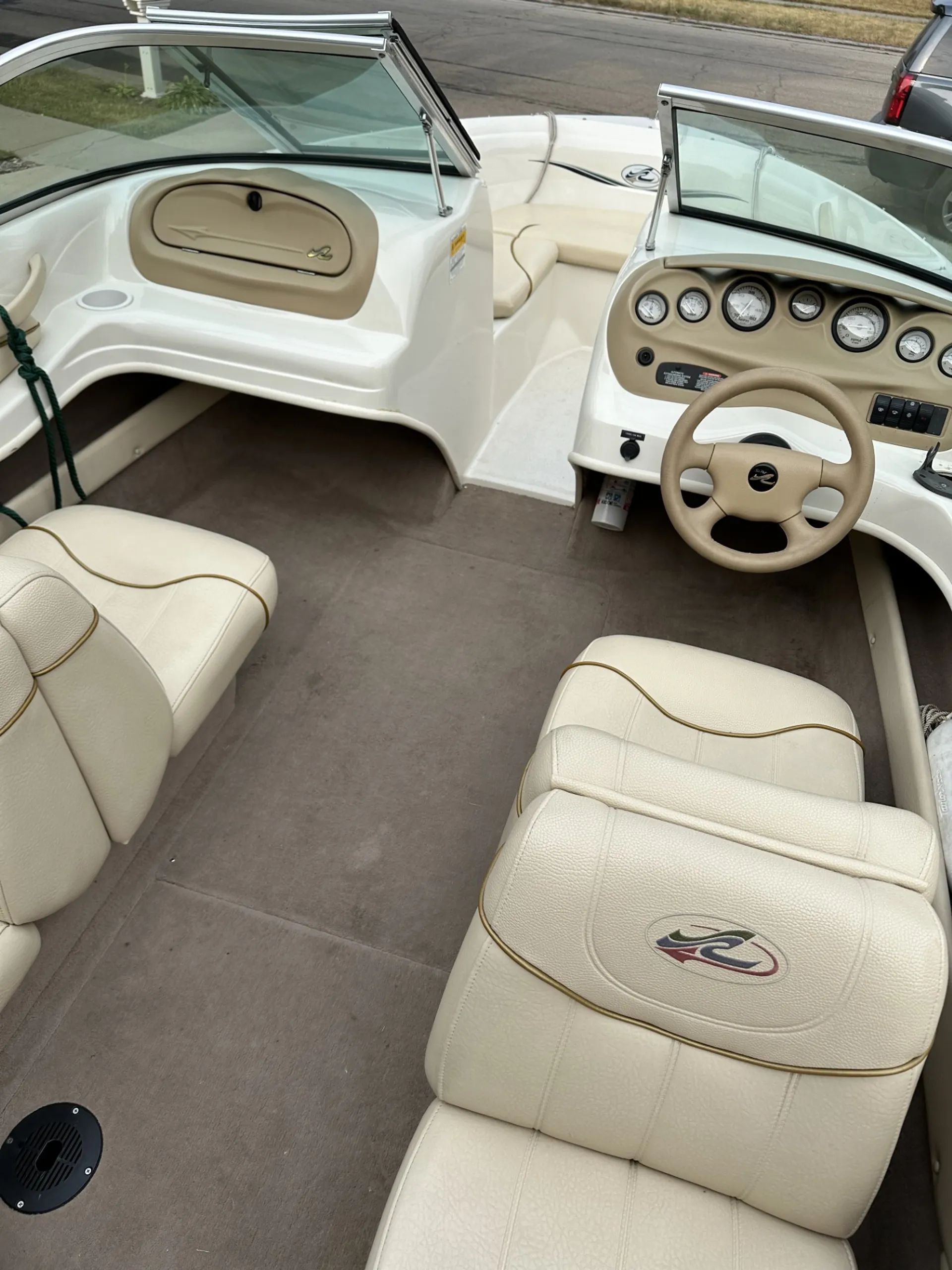 Family friendly ski boat 