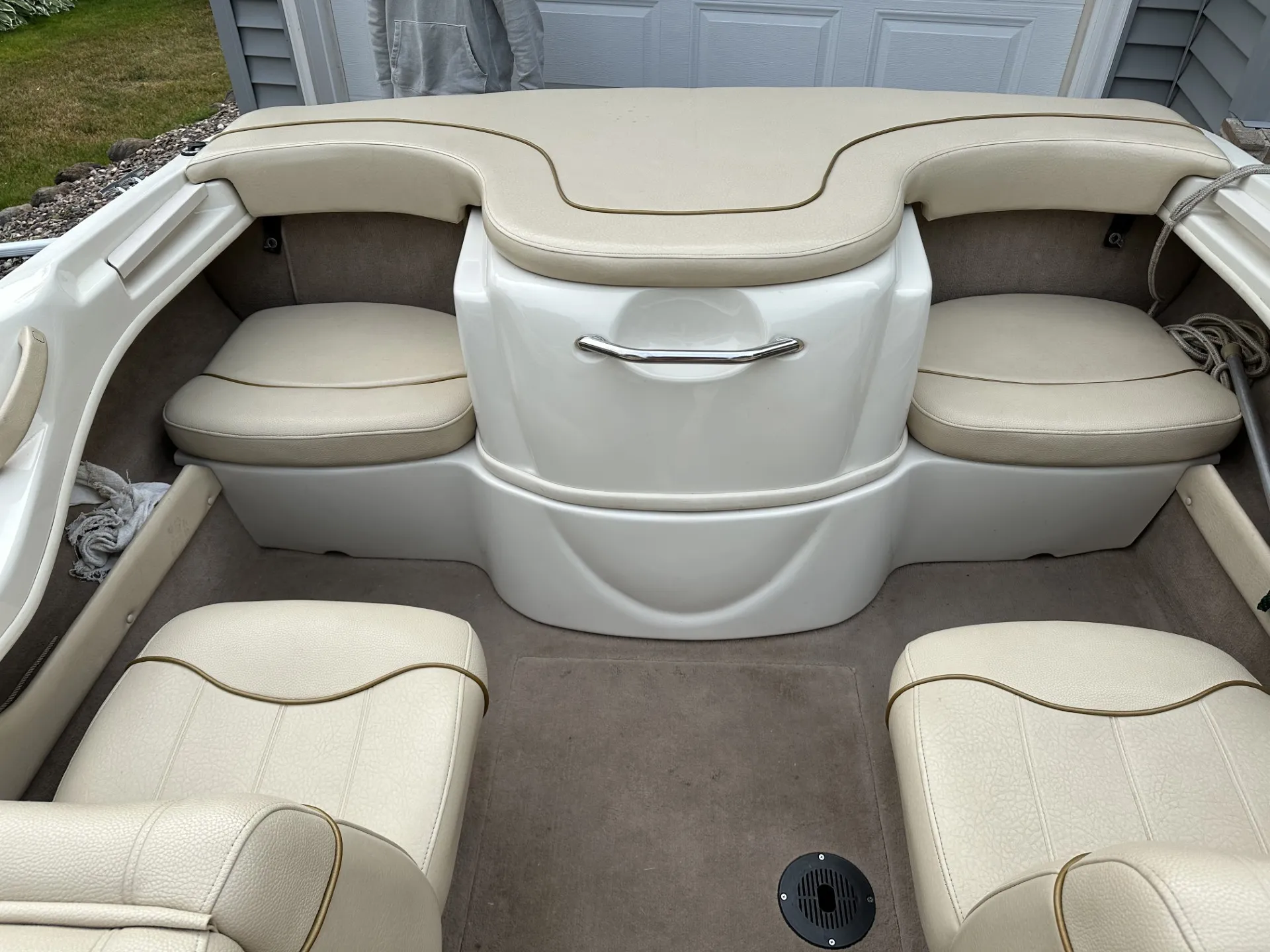 Family friendly ski boat 