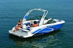 2018 Chaparral Vortex 203 VRX  20’ open bow 