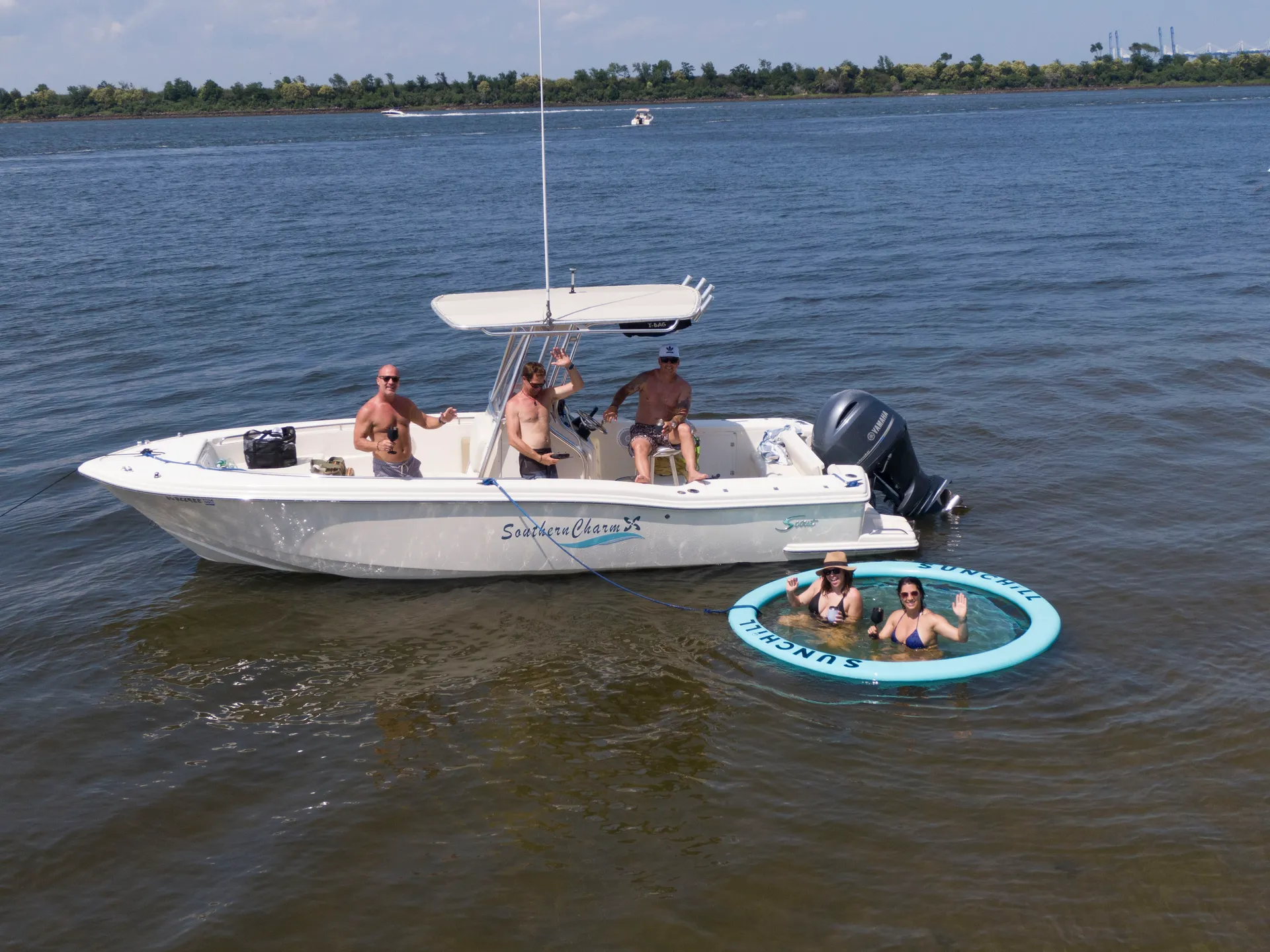 Captained Boat Charter, Cruise, Booze and Beach Excursions