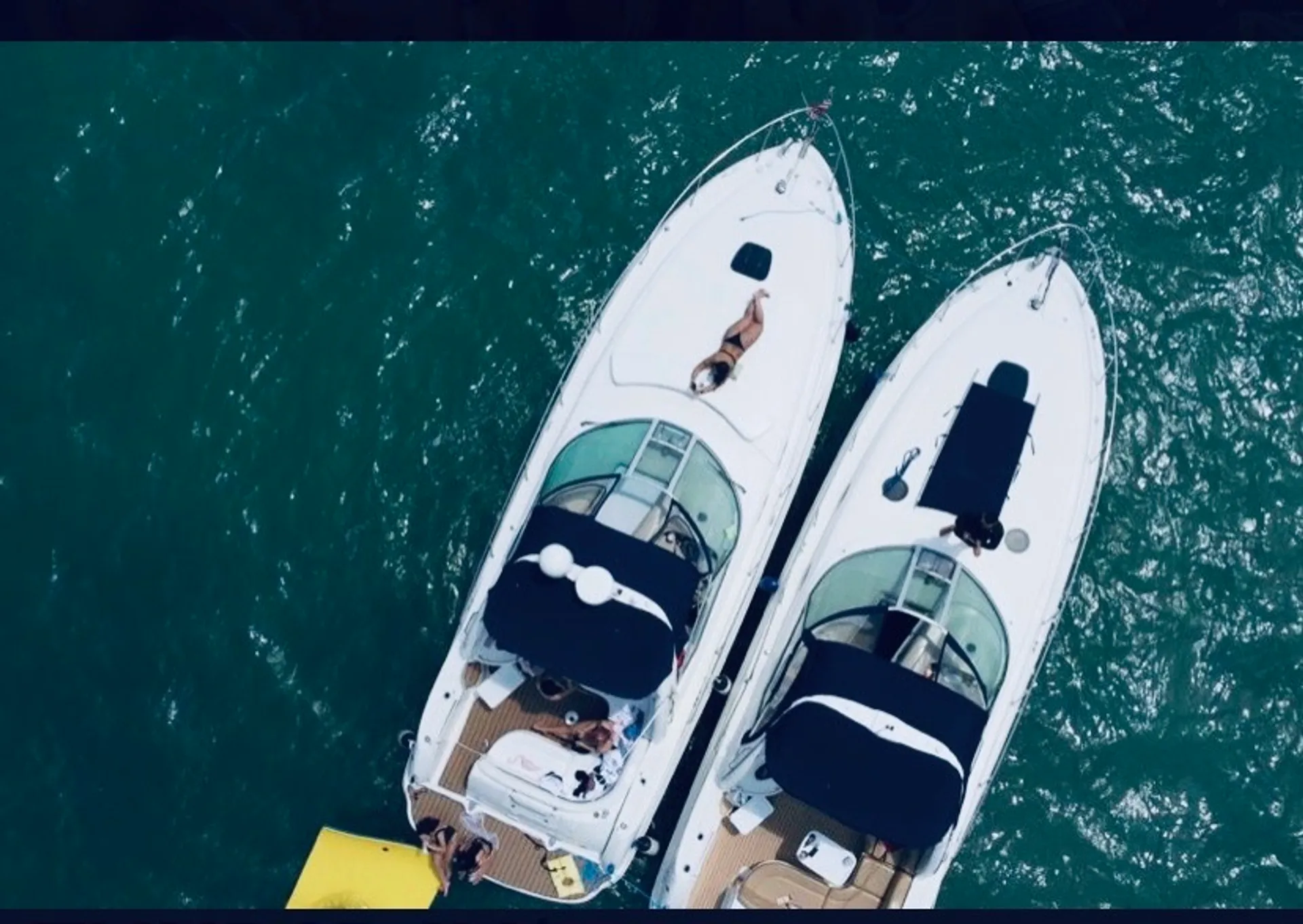Sea Ray Boats 350 Sundancer in Miami, FL — photo 10