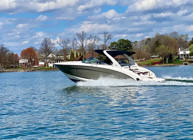 Rent a Regal Boats motor yacht in Huntersville, NC near me