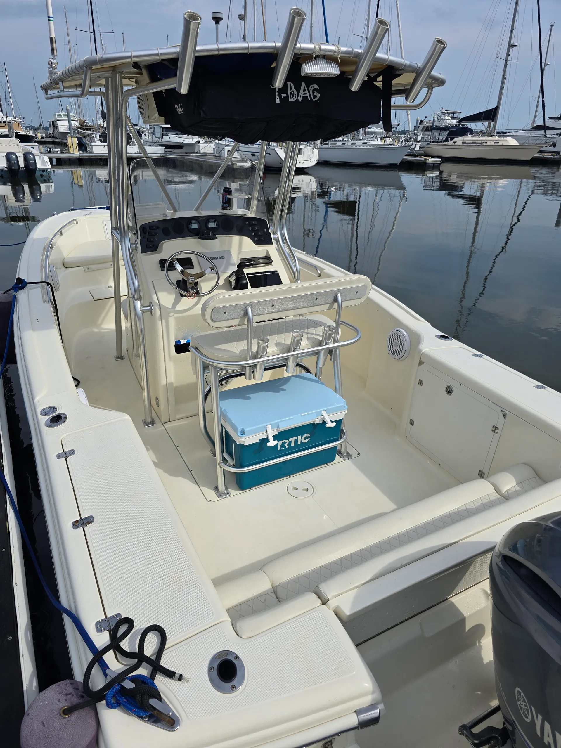 Captained Boat Charter, Cruise, Booze and Beach Excursions