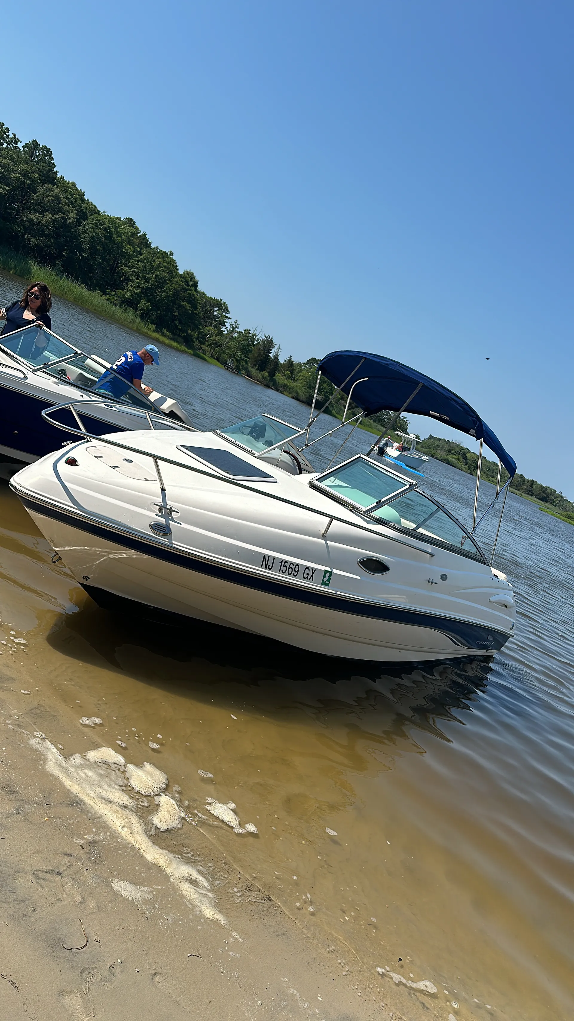 Chaparral Boats 210 SSi in Egg Harbor Township, NJ — photo 2