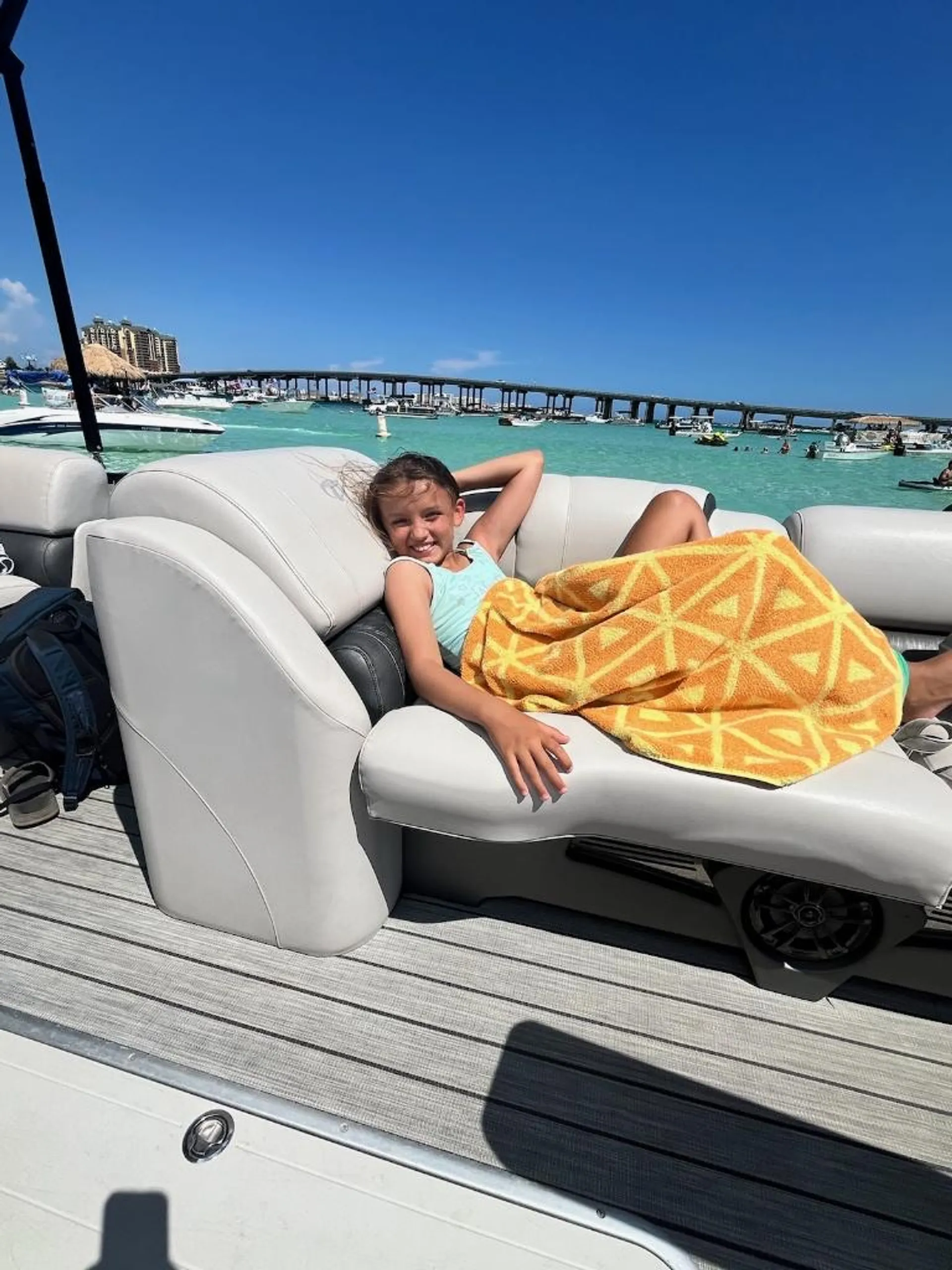 30’ 250hp Custom Party Barge. Free add on 15’ Lilly pad, cooler w Ice 