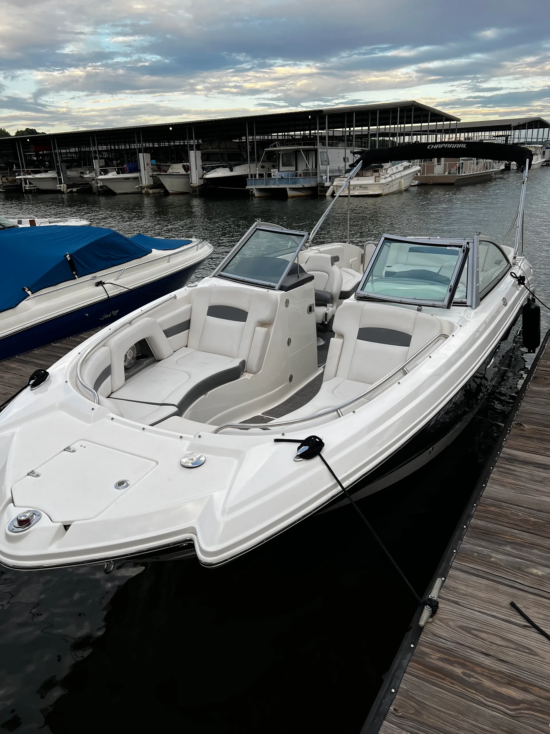 26 Foot Chaparral Sunesta Bowrider