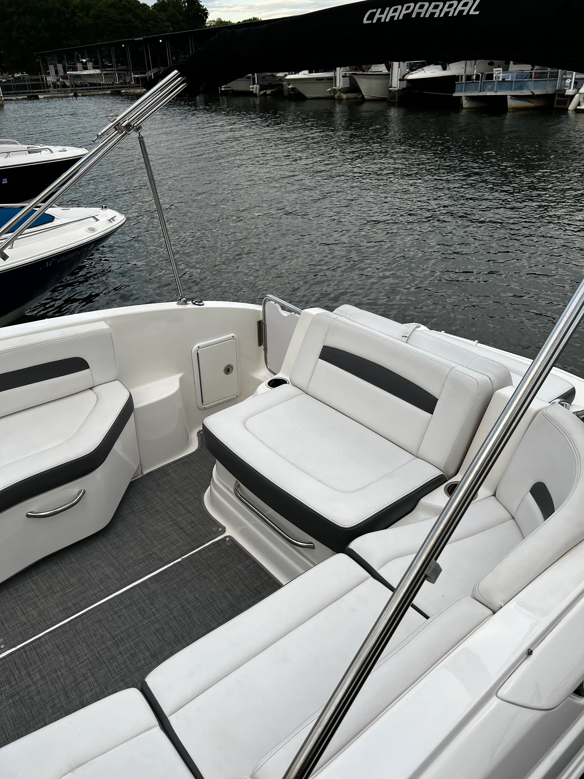 26 Foot Chaparral Sunesta Bowrider