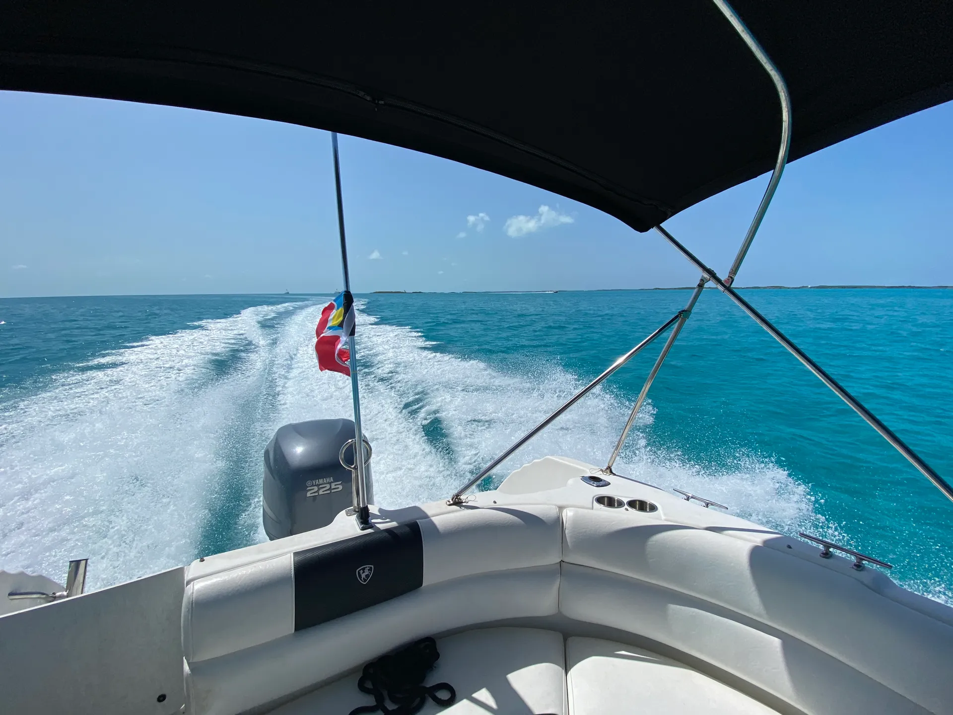 Huge  26’ Deck Boat  18’X6’ floating watermat included. 