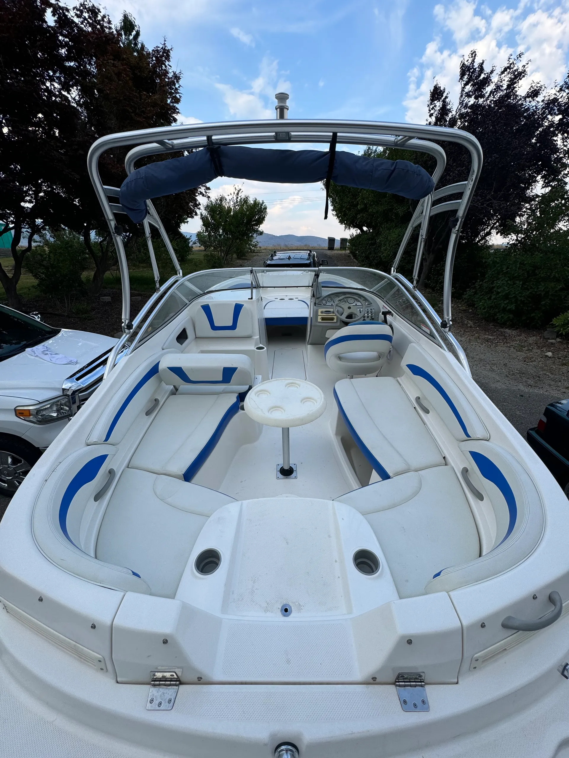 Bayliner 219 IO in Renton, WA — photo 3