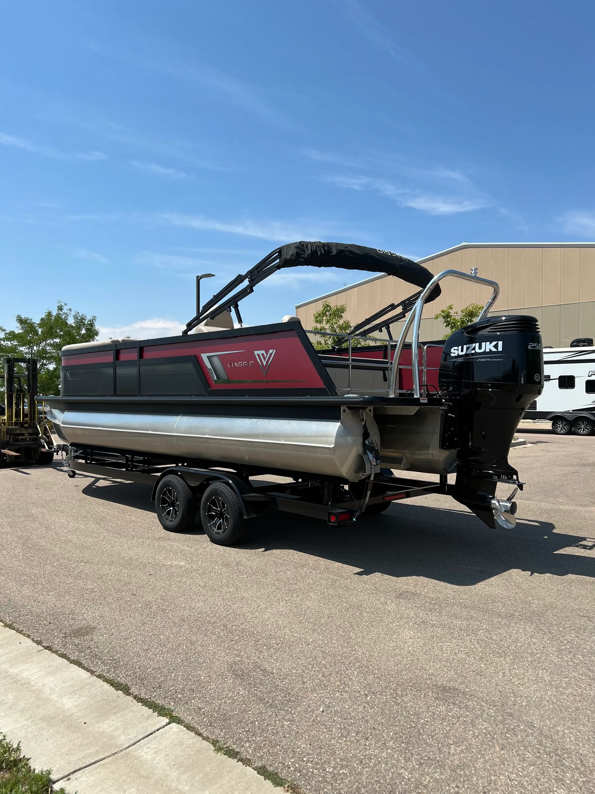Tritoon Boat ~ Viaggio Diamante 23S Rental in Loveland, Colorado