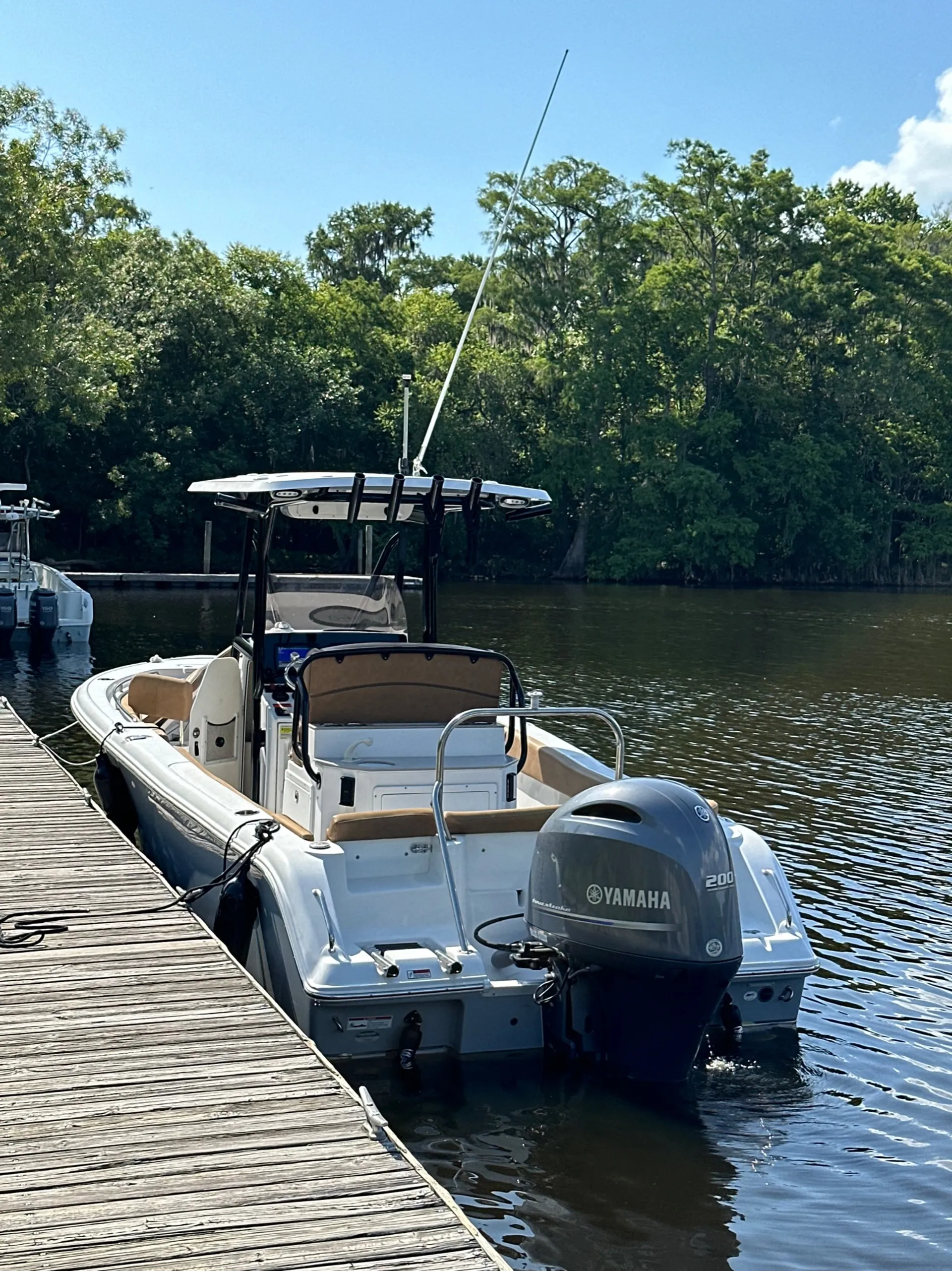 Delivery Available-2021 SEA HUNT ULTRA 234  Amazing Boat & Family Fun!