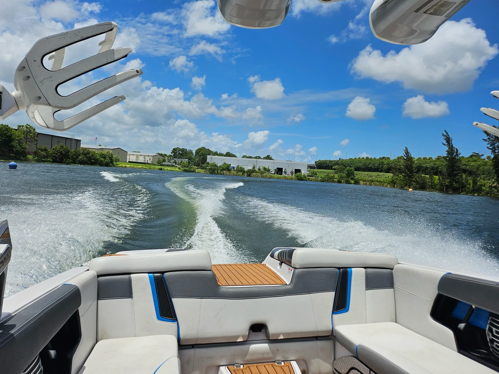 Sea Ray Boats 280 Sun Sport in Austin, TX — photo 3