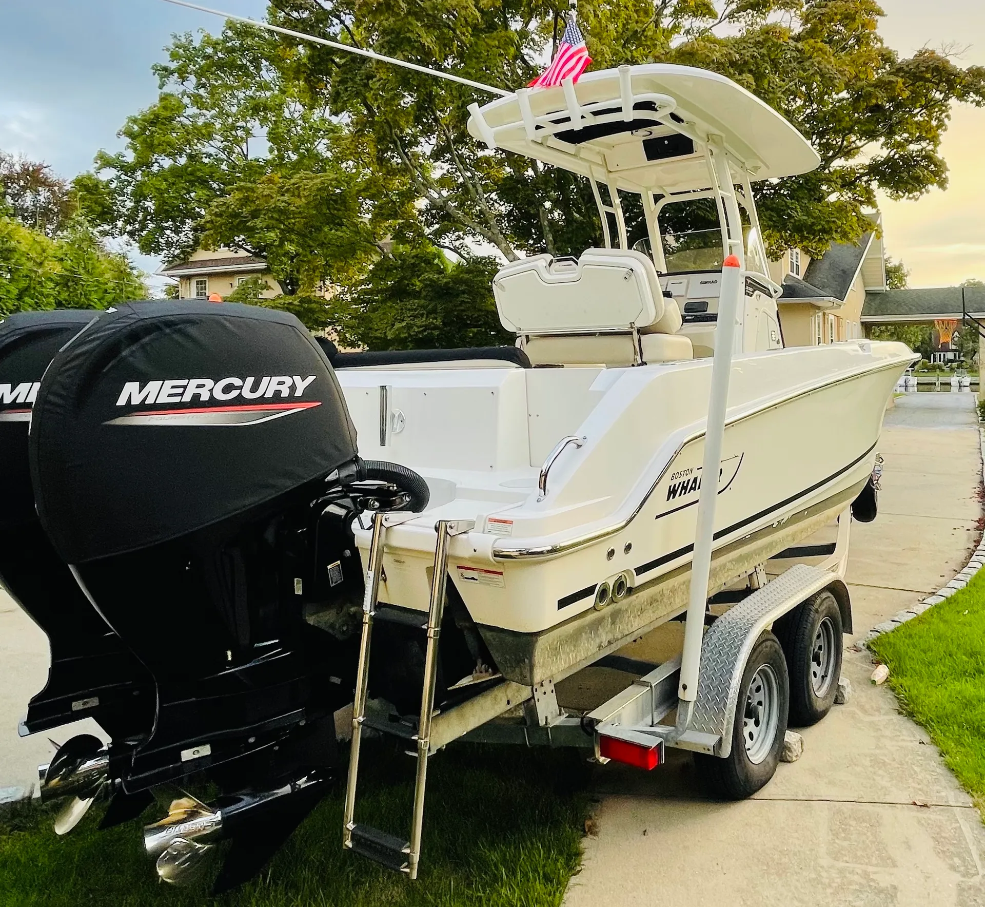 BOSTON WHALER 230 OUTRAGE in Bay Shore, NY — photo 4