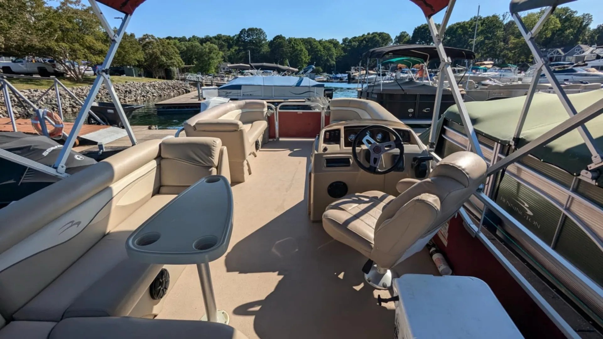 Bennington Marine 22SLX in Cornelius, NC — photo 4