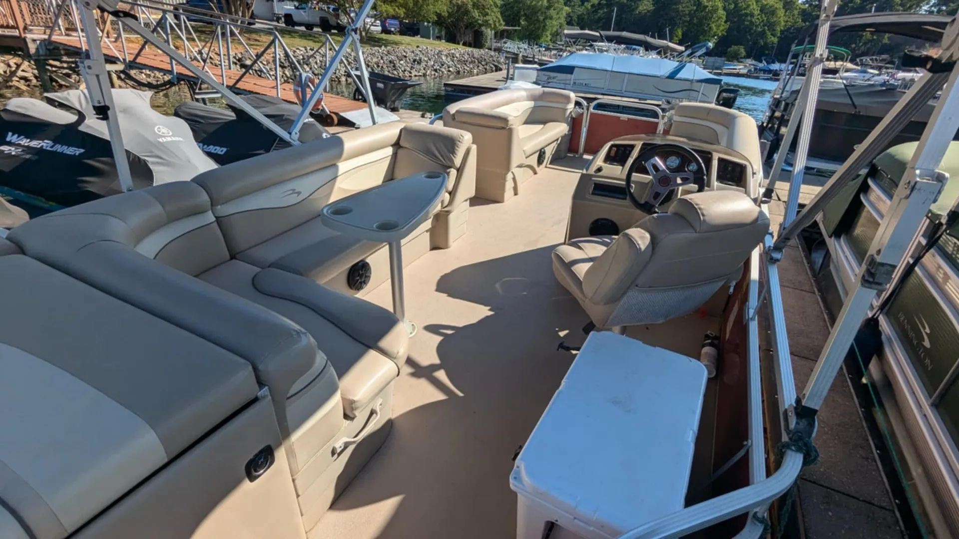 Bennington Marine 22SLX in Cornelius, NC — photo 2