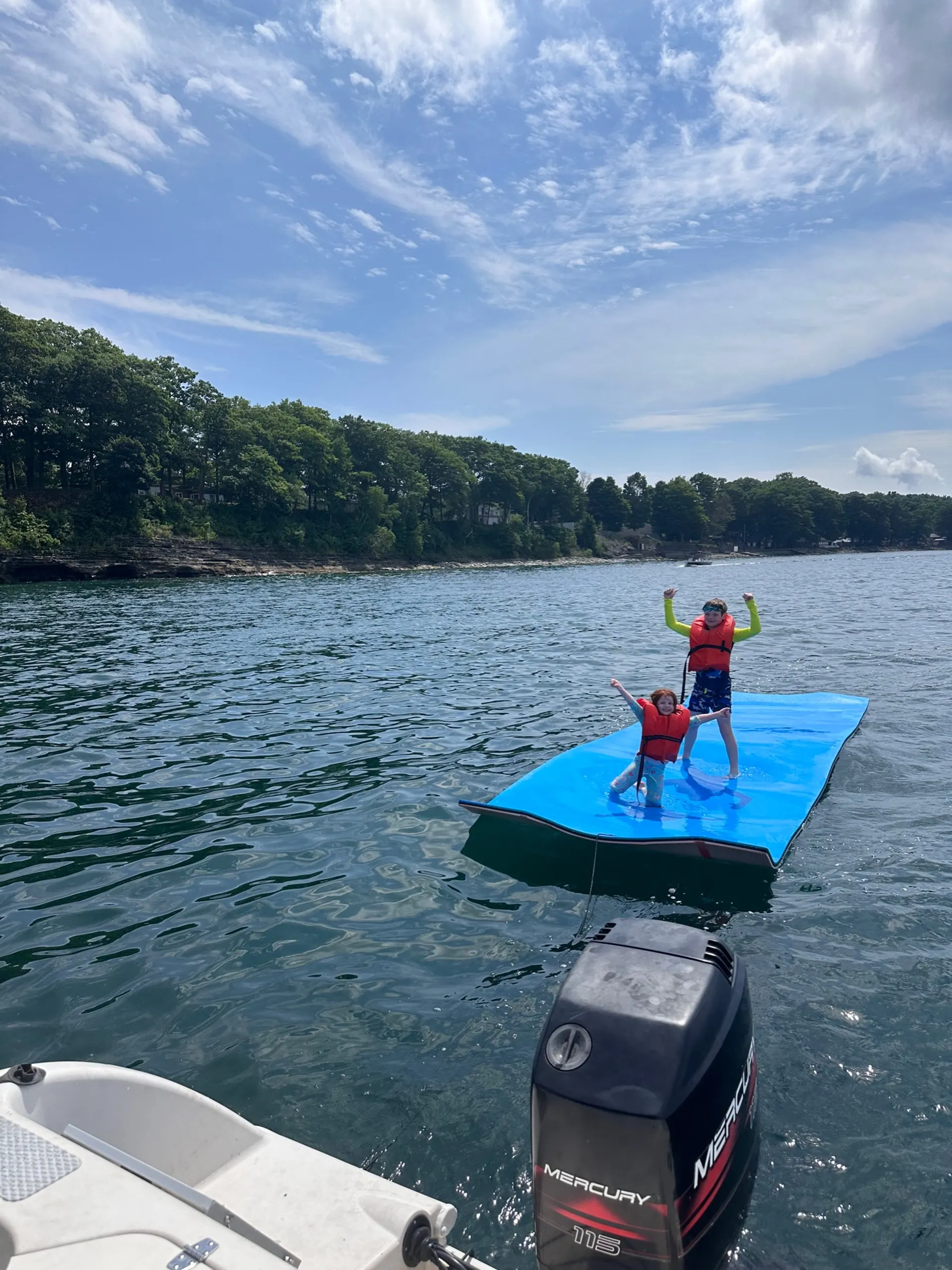 Pro-Line Sportsman 190 Center Console Boat Garmin & Bluetooth Stereo!