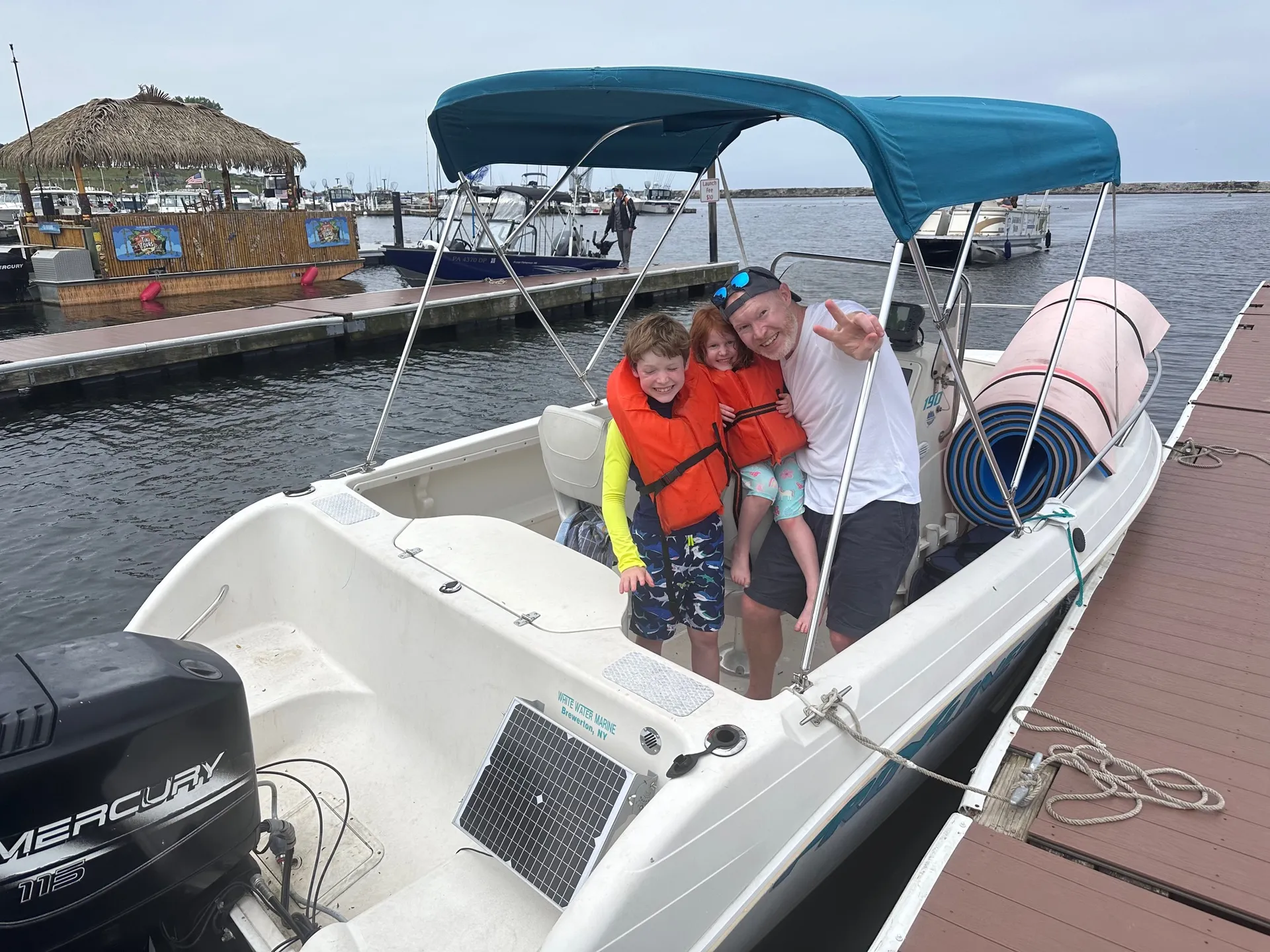 Pro-Line Sportsman 190 Center Console Boat Garmin & Bluetooth Stereo!