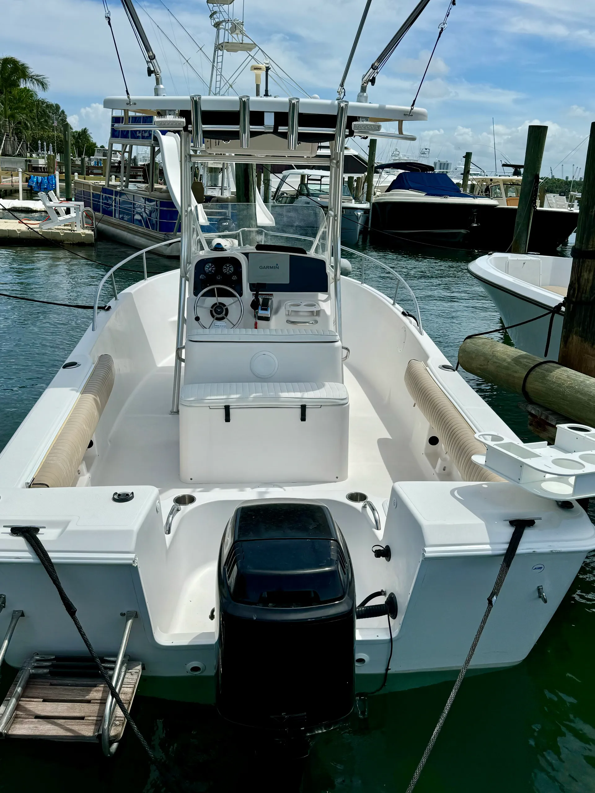 Pro-Line Boats 20 Sport in Riviera Beach, FL — photo 5