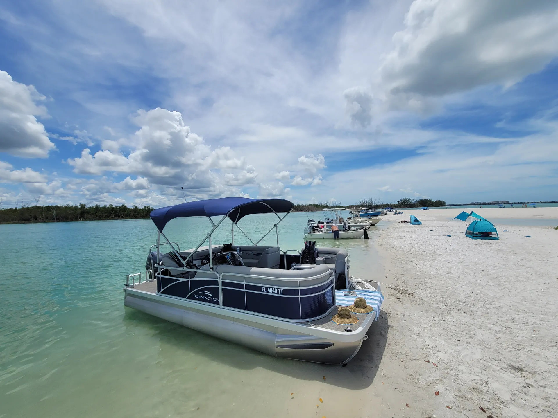 BENNINGTON MARINE 20 SVL in Naples, FL — photo 3