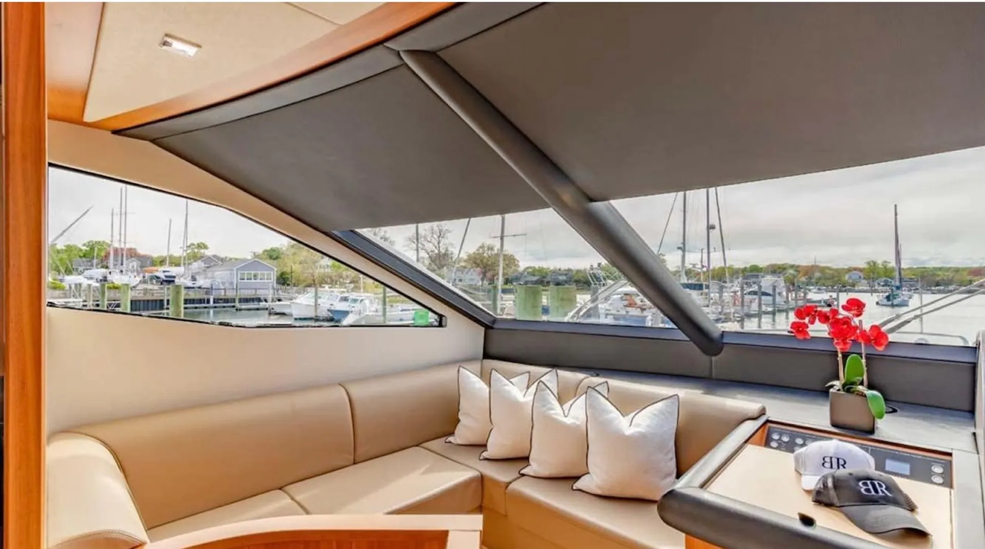 Sunseeker Manhattan in Nantucket, MA — photo 6