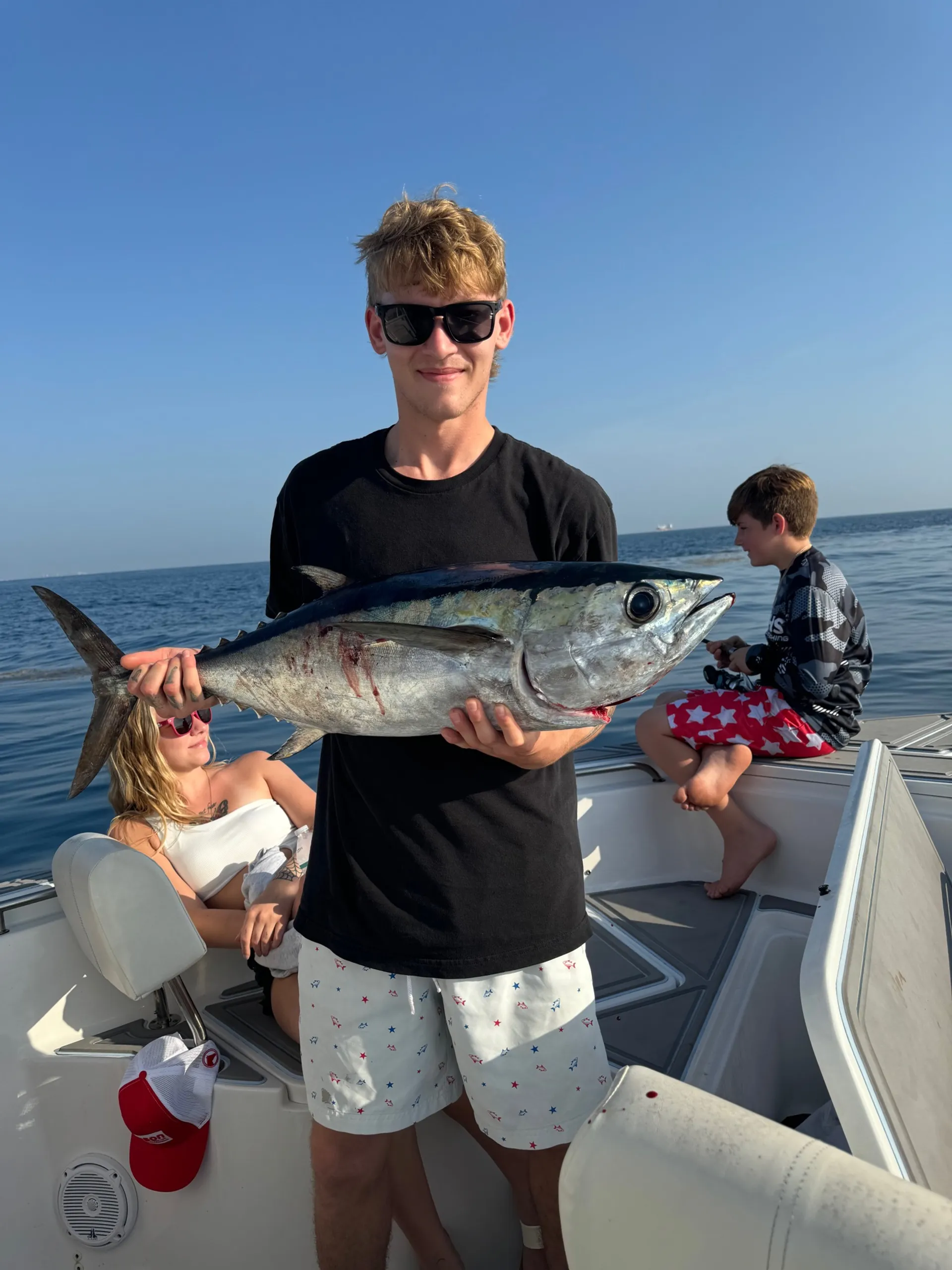 Amazing 2020 Sea Hunt 225,perfect for family fun, fishing or sandbar. 