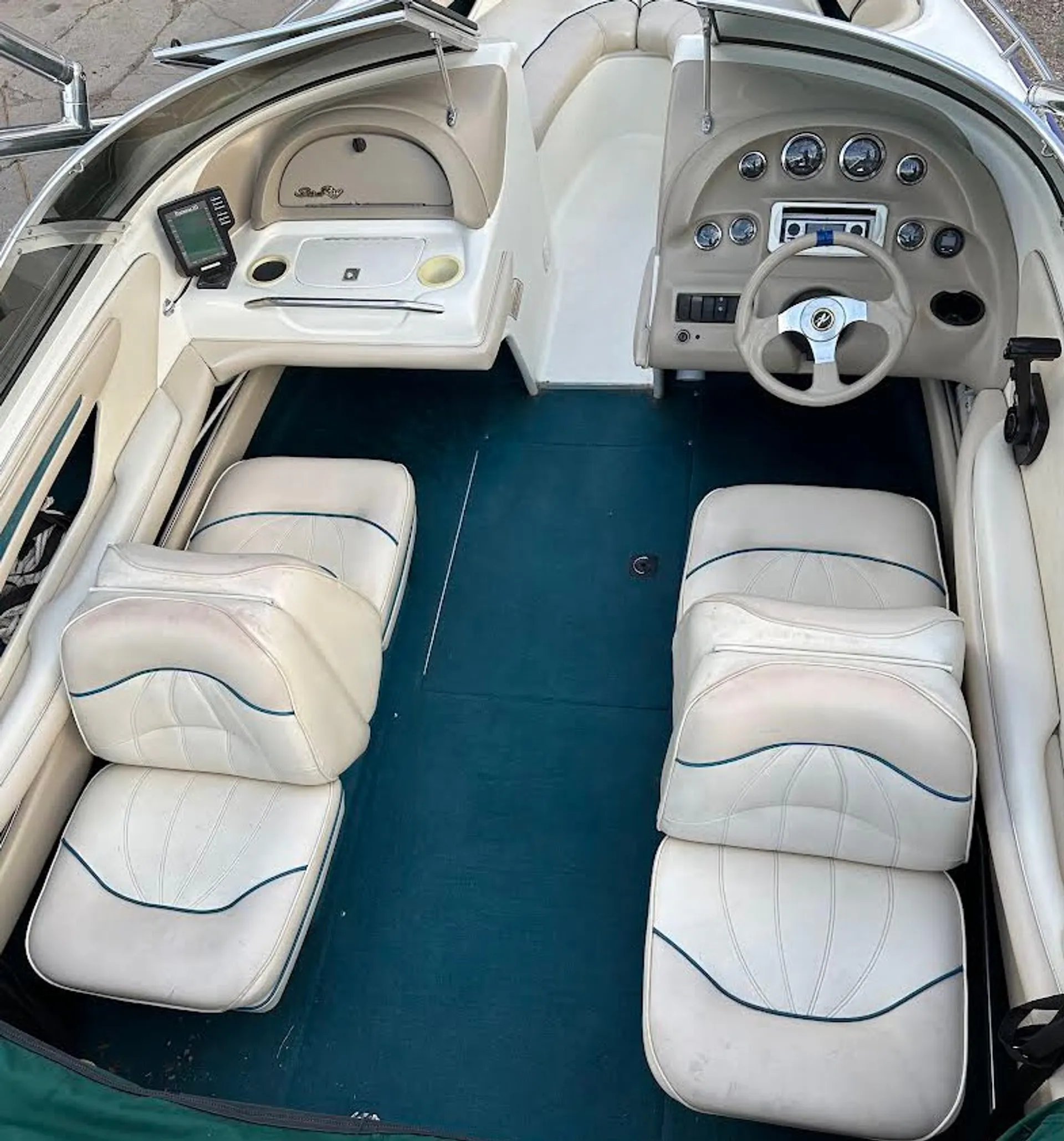 Sea Ray Boats 190 Bow Rider in Aurora, CO — photo 2
