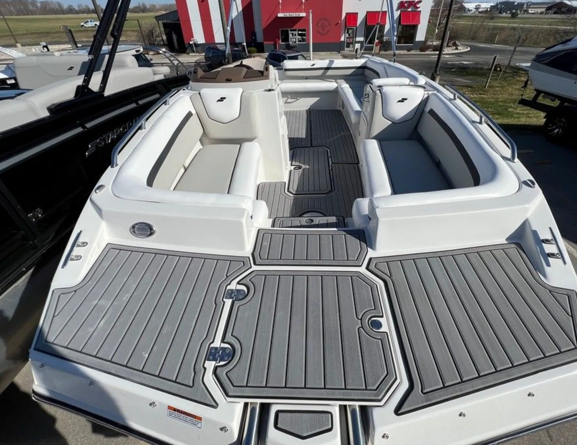 2023 StarCraft SVX 211 OB 