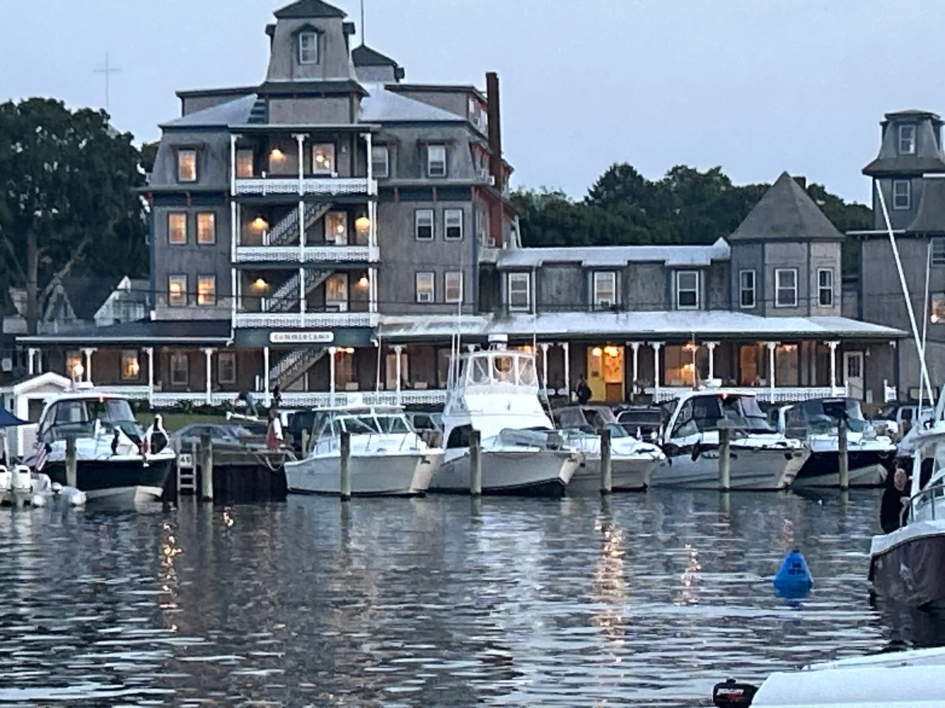 Relax, Cruise and Dine — Discover the Palm Beaches by Water!