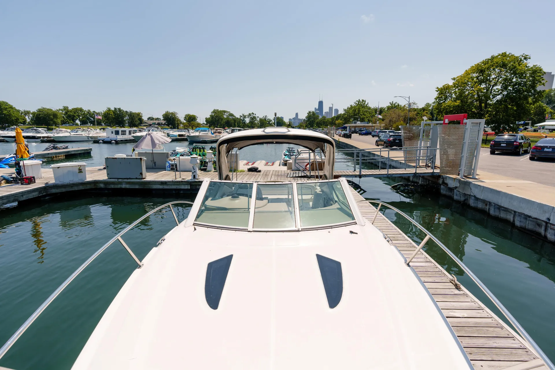 31'  Beautiful Sea Ray Perfect for any Occasion - Enjoy Chicago!