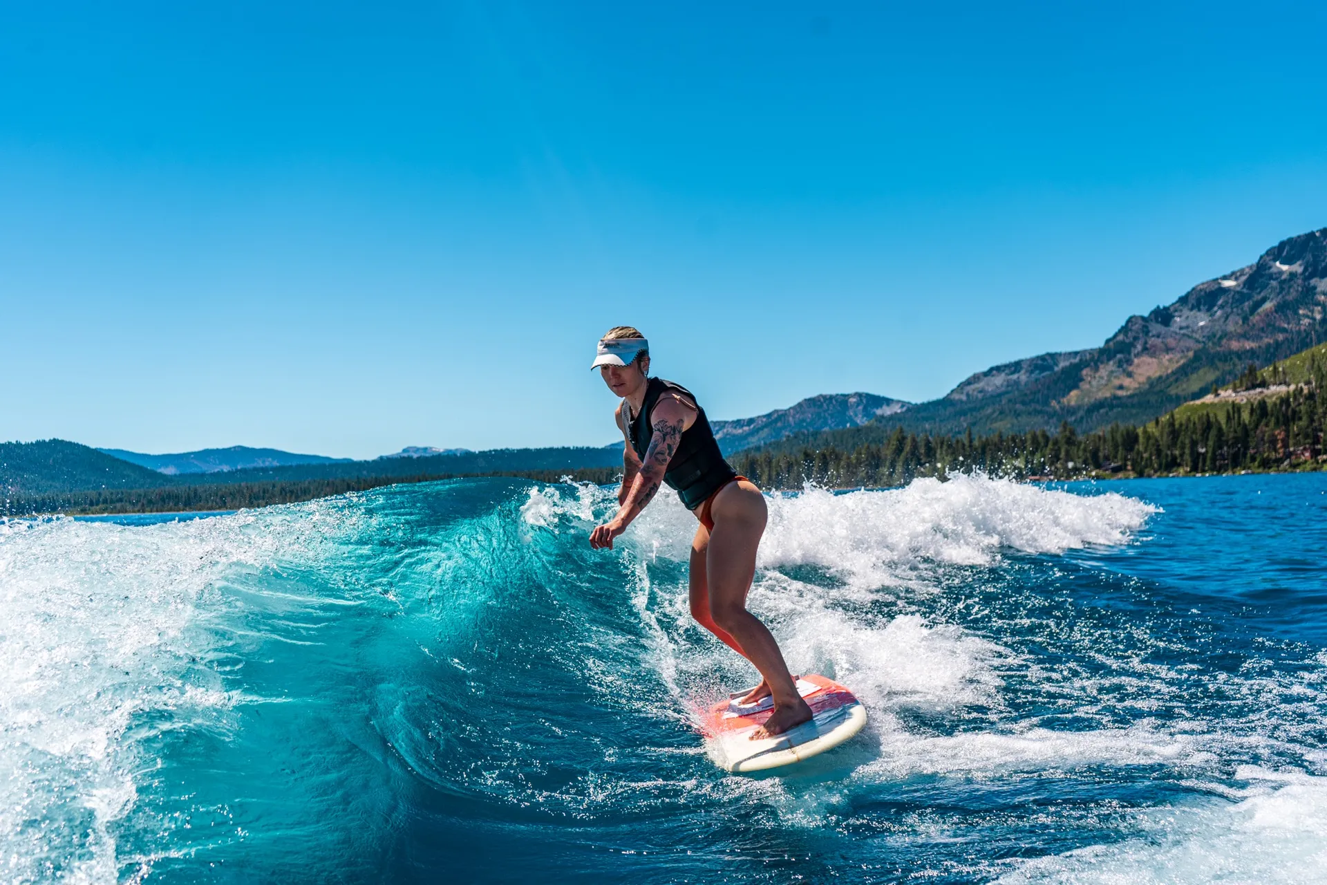 Centurion Wakesurf Boat