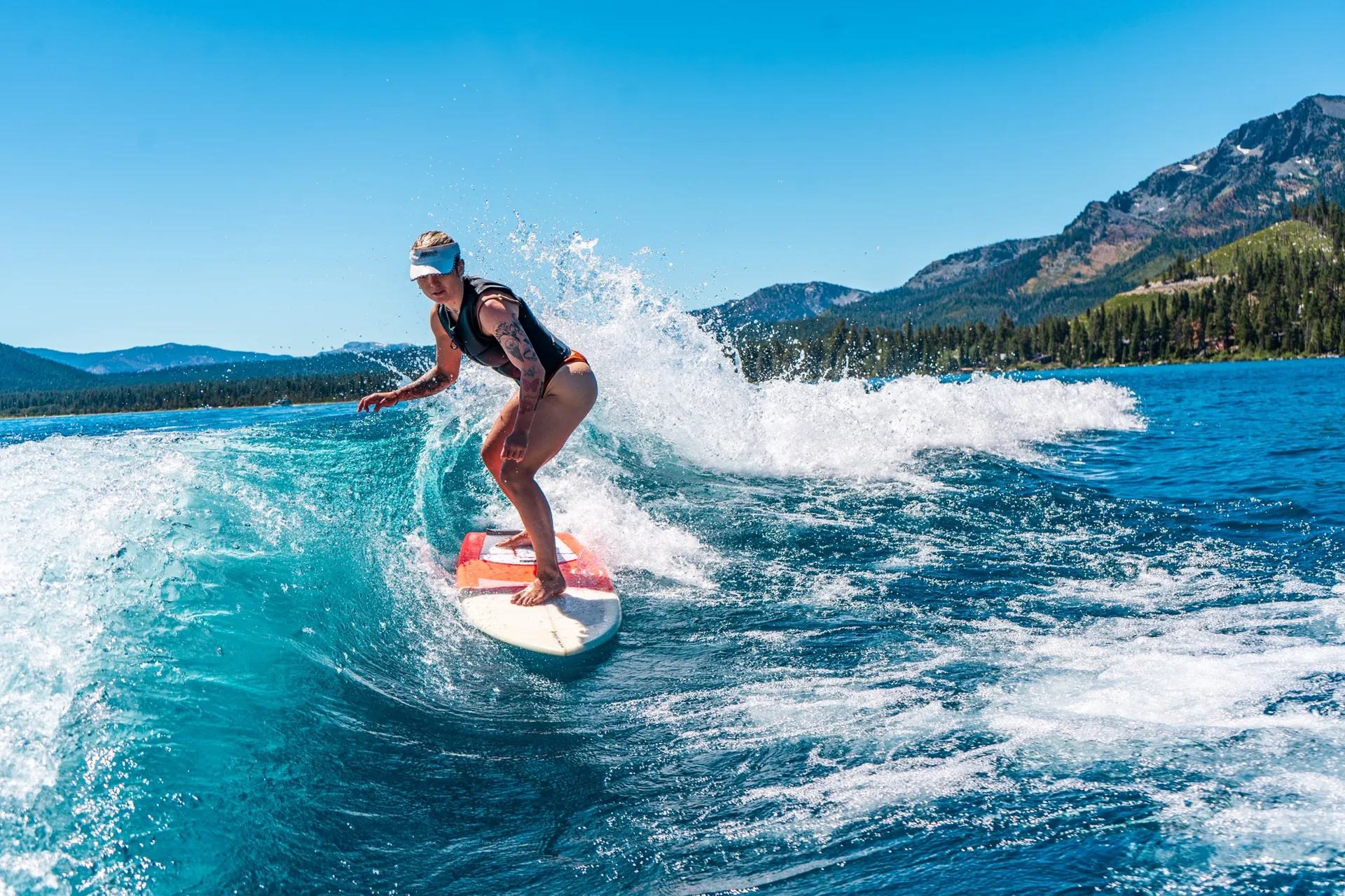 Centurion Wakesurf Boat