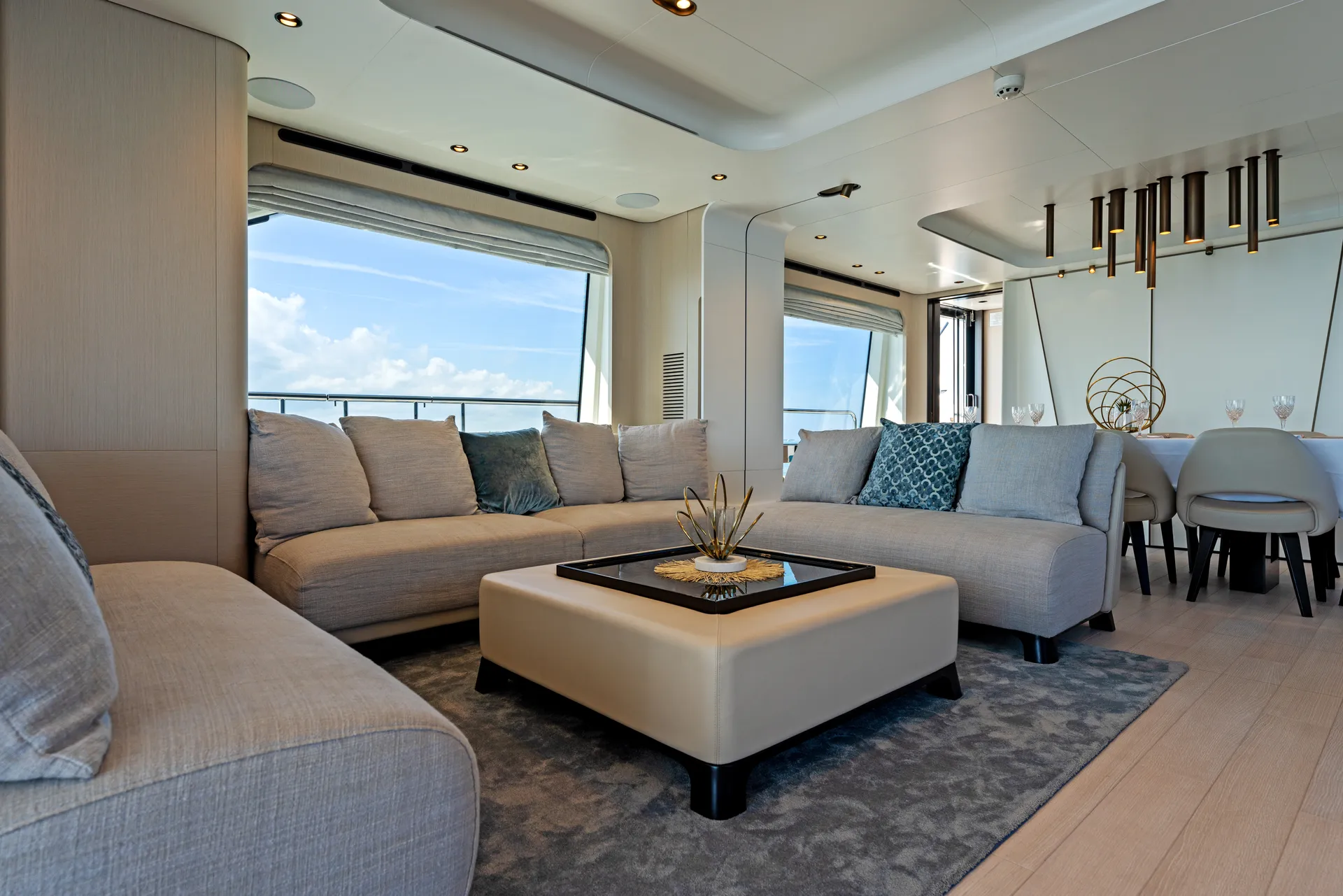 Azimut FLY in Miami Beach, FL — photo 5