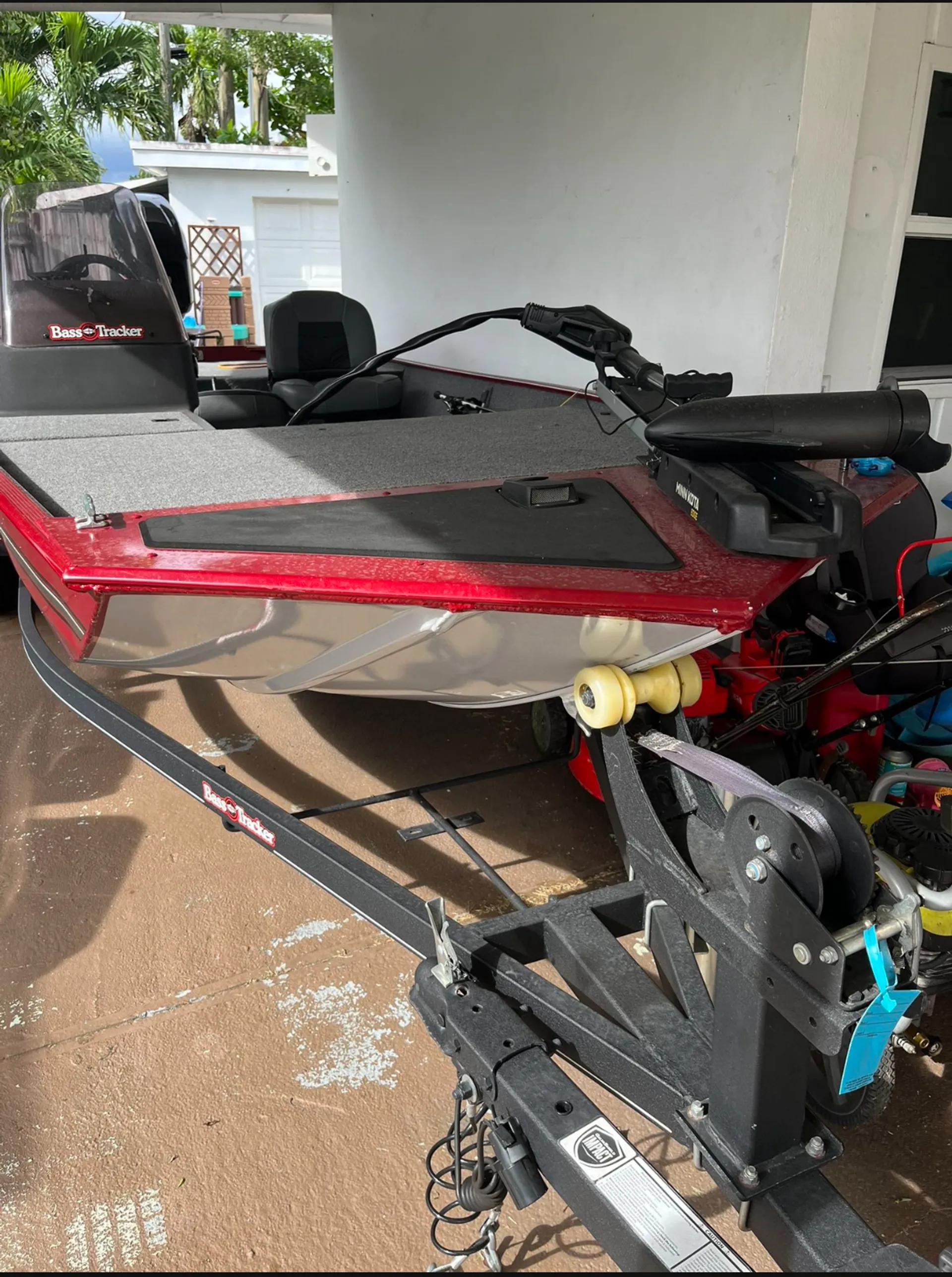 Bass Tracker Fishing Boat - great Florida bass boat