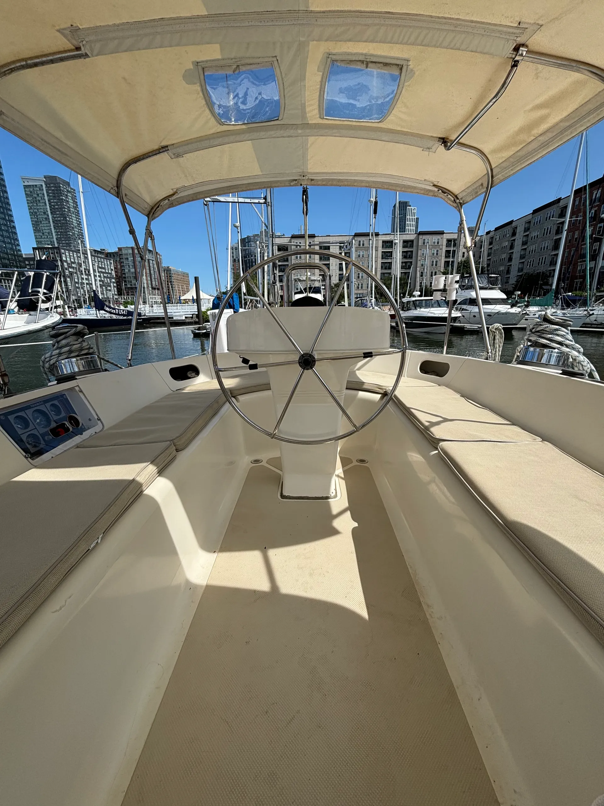 Caliber 1 Boats 47 LRC in Jersey City, NJ — photo 7