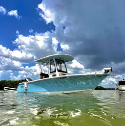 BEAUTIFUL 24ft Center Console Fully Loaded