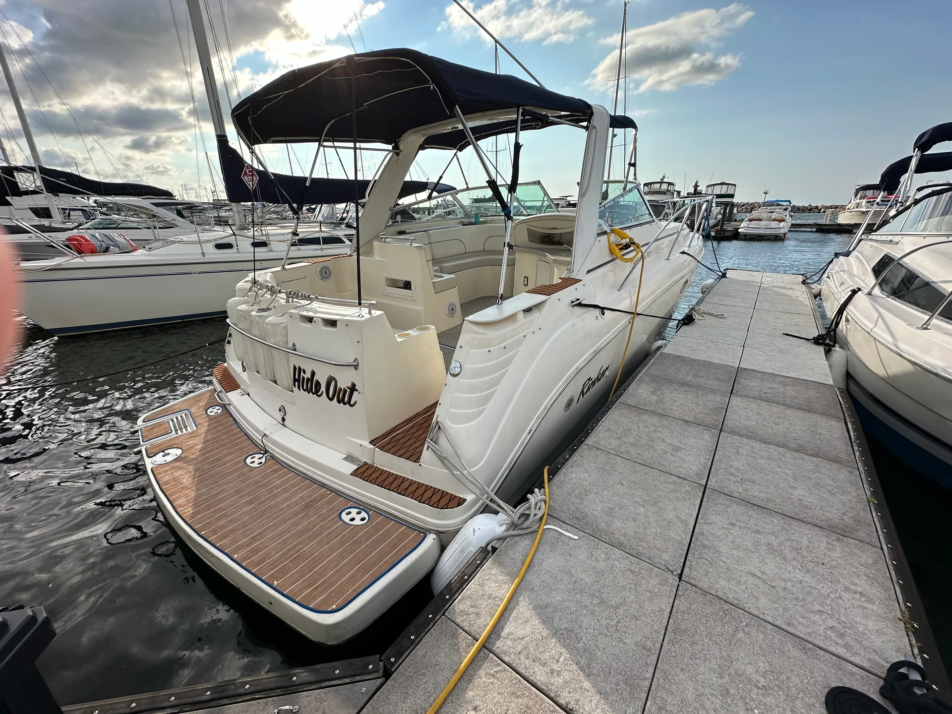 Rinker Boats 310 Fiesta Vee in Cleveland, OH — photo 5