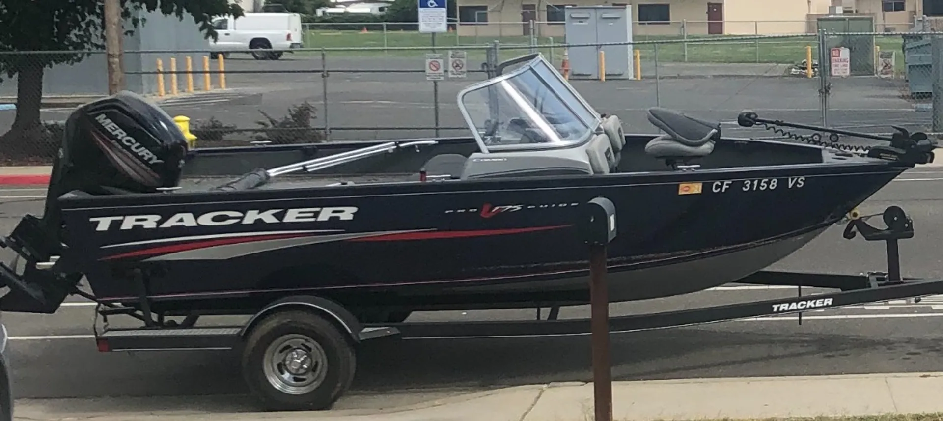 Tracker V17 Combo Ready to Fish or Play