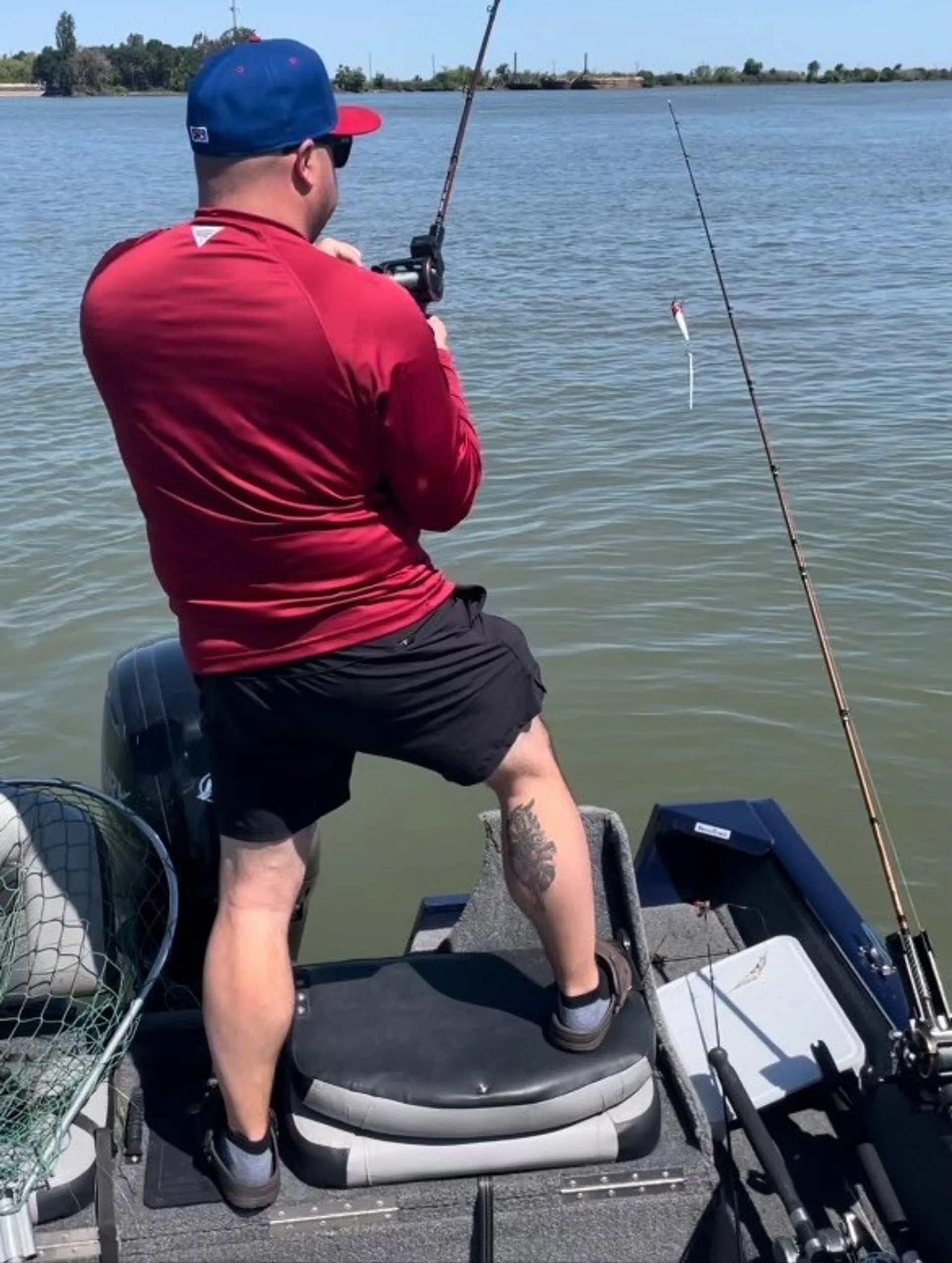 Tracker V17 Combo Ready to Fish or Play