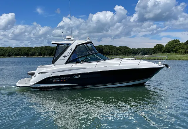 Rent a Monterey Boats cruiser in Boston, MA near me