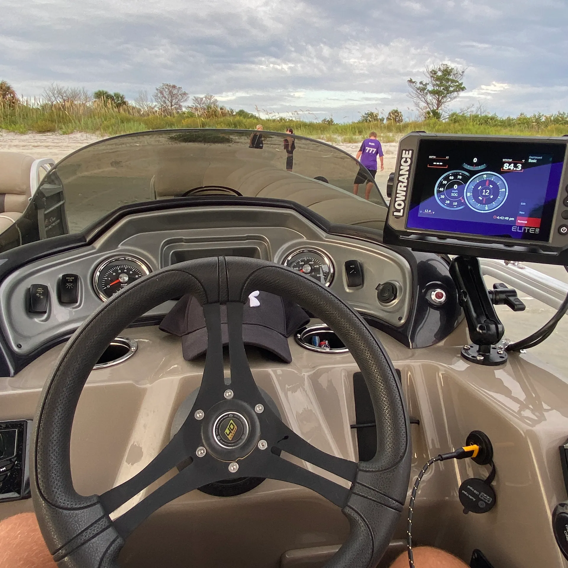 Come explore St Augustine, dolphins sunsets and sandbars! 12person 