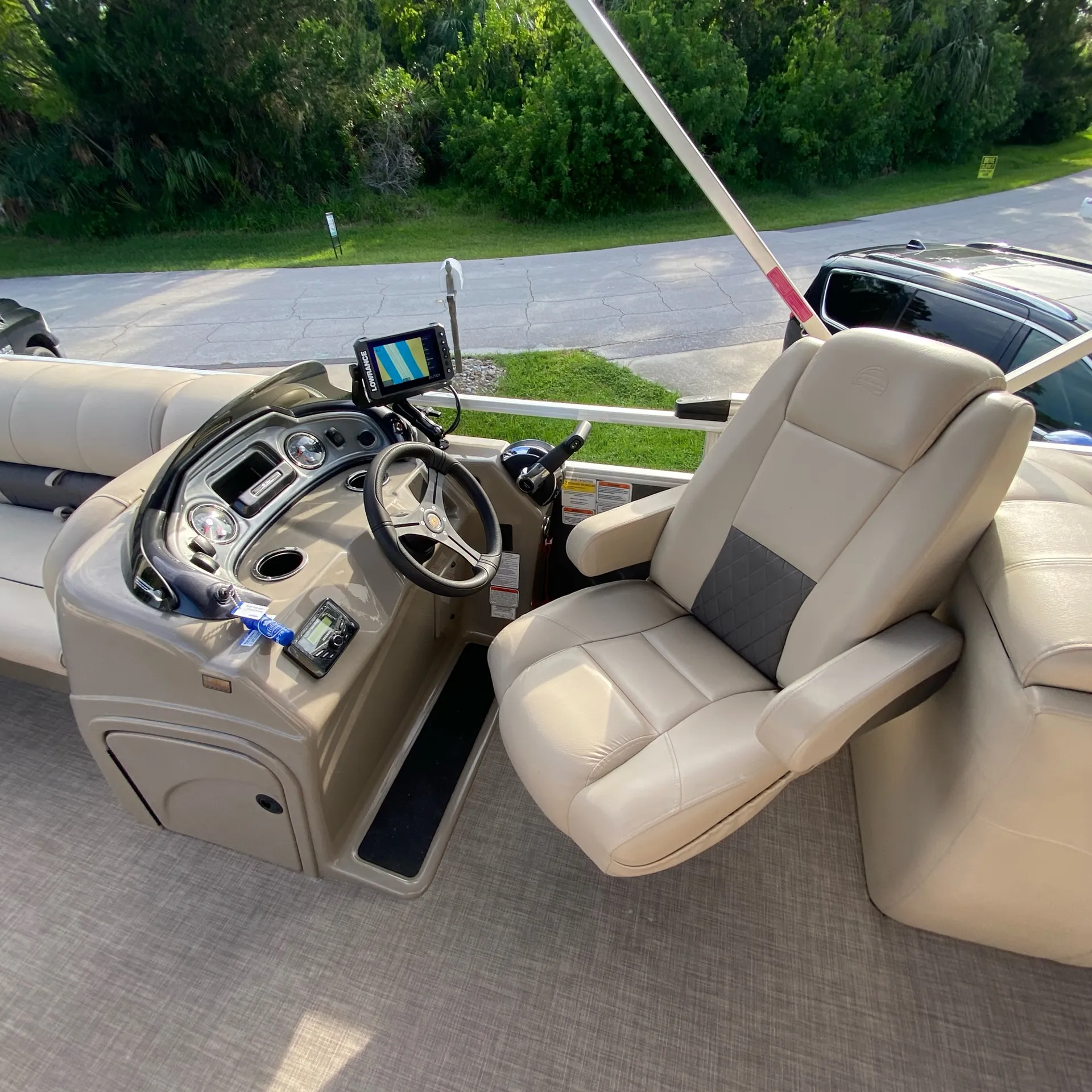 Come explore St Augustine, dolphins sunsets and sandbars! 12person 