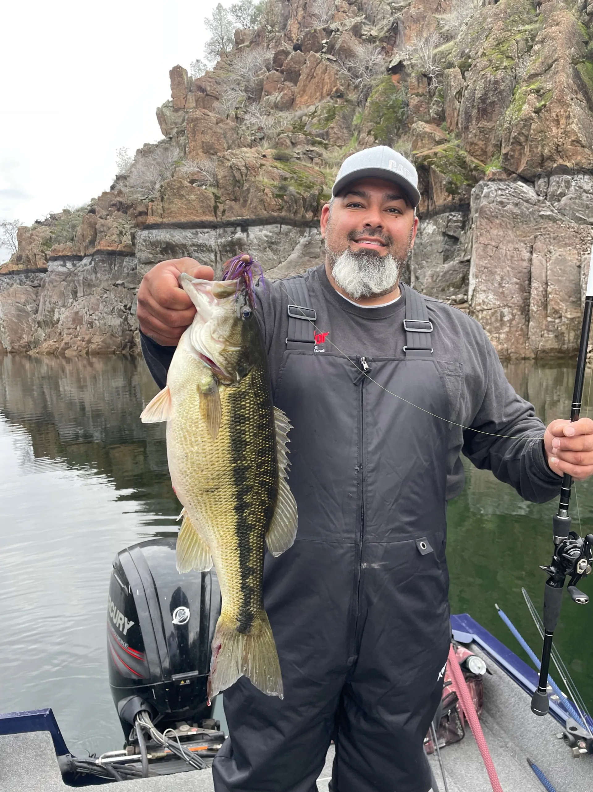 Tracker V17 Combo Ready to Fish or Play